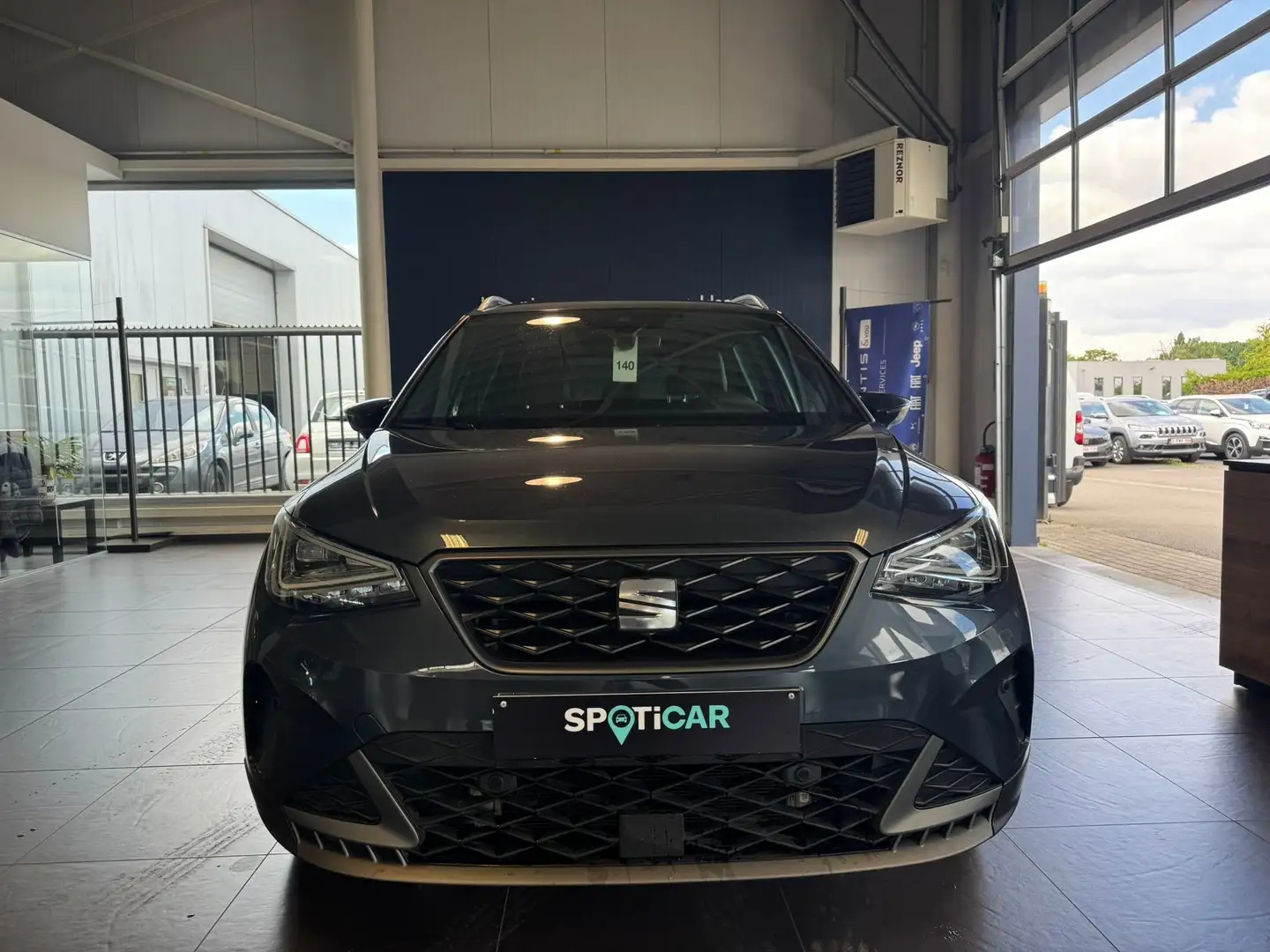 SEAT Arona 1.0 TSI FR Edition Gris - 2