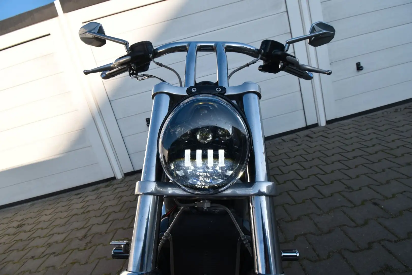 Harley-Davidson V-Rod 5HD LED Air-Ride Airbrush Kess-Tech Noir - 1