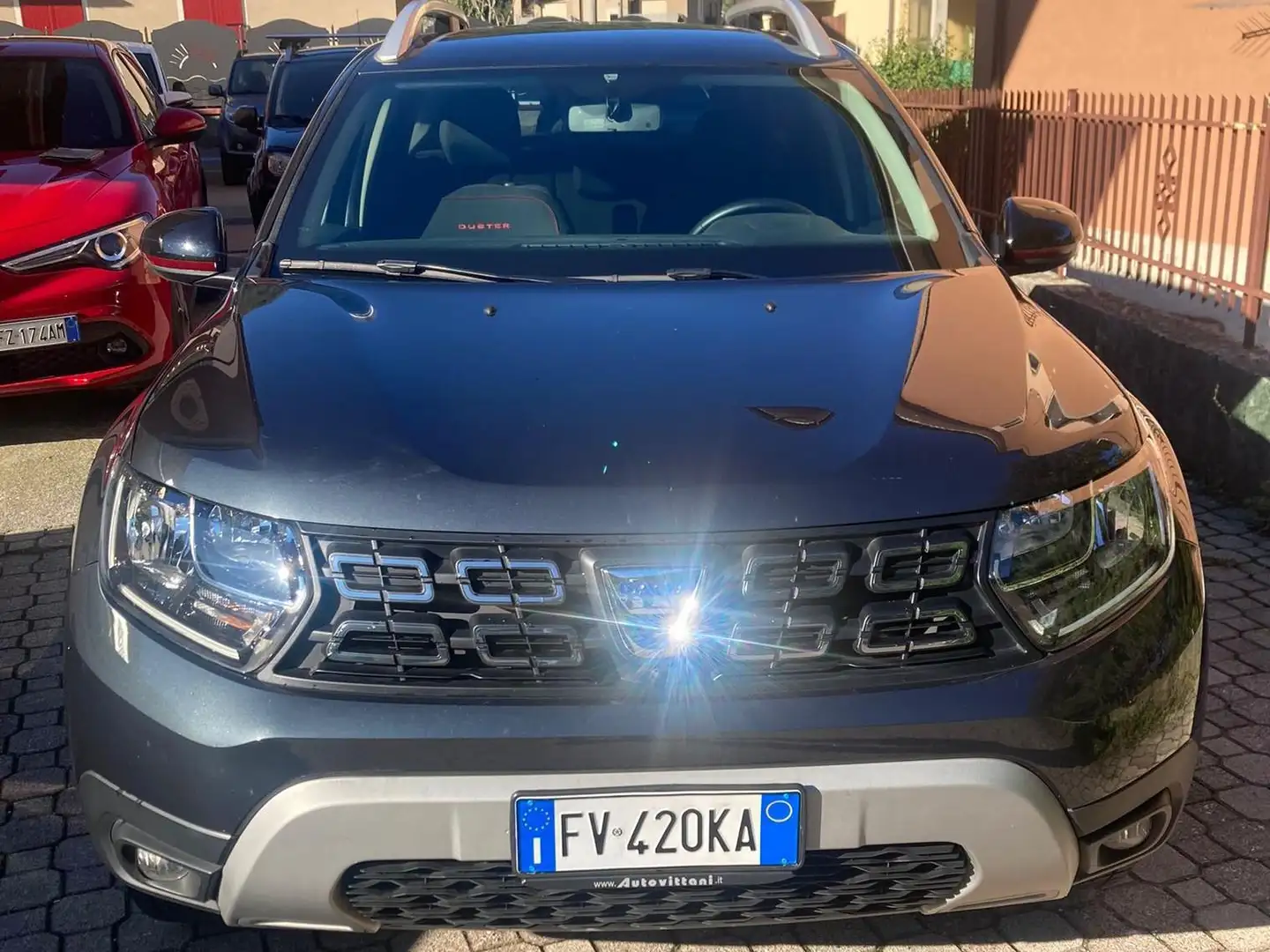 Dacia Duster Duster II 2018 1.6 sce Comfort Gpl 4x2 s Schwarz - 1