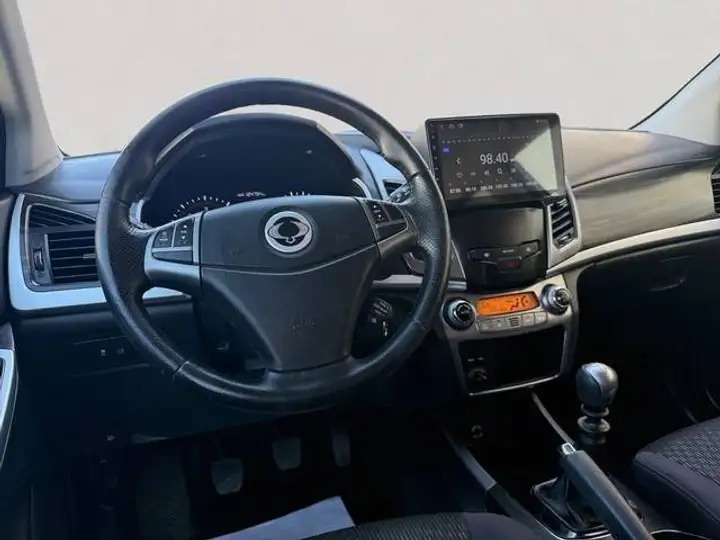 SsangYong Korando D20T Limited 4x2 (2014) 2015, foto 11