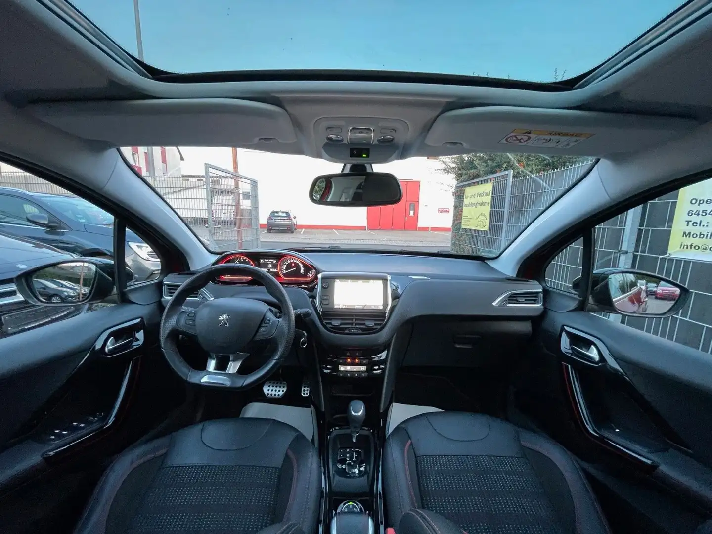 Peugeot 2008 Allur /2.Hd/Pano/Kamera/Navi/Garantie Rouge - 2