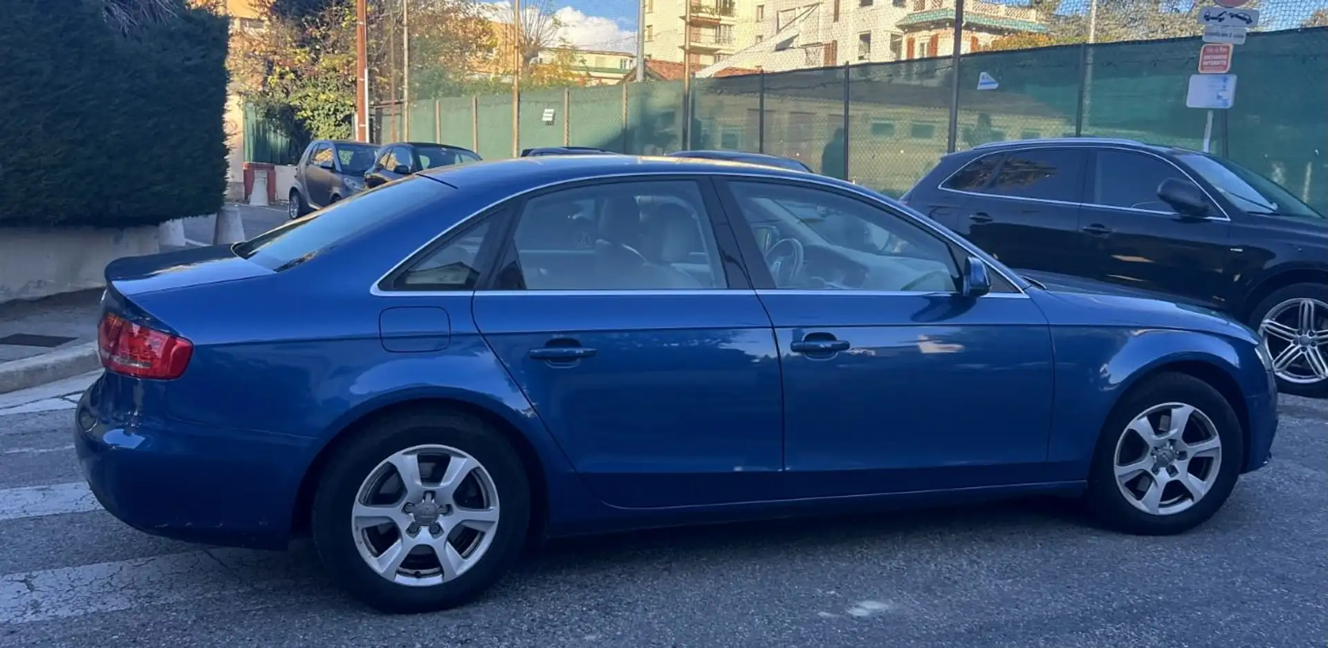 Audi A4 A4 1.8 TFSI 120 Ambition Luxe Multitronic A Bleu - 2