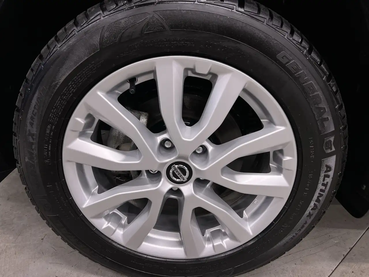 Nissan Qashqai снимка Nissan Qashqai