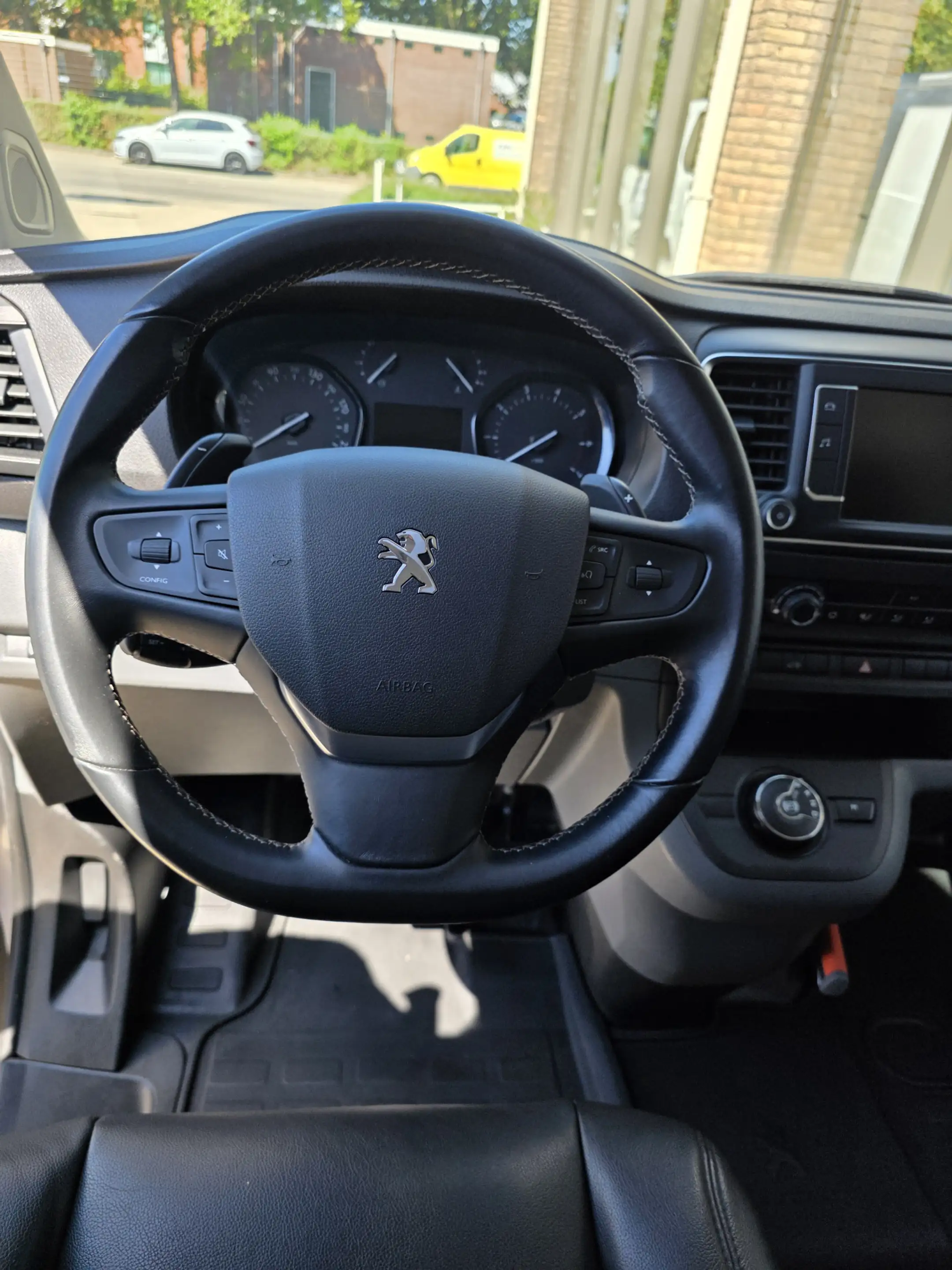 Citroen Jumpy / Peugeot Expert 2.0 BlueHDI 145Pk Automaat Premiu — photo 11