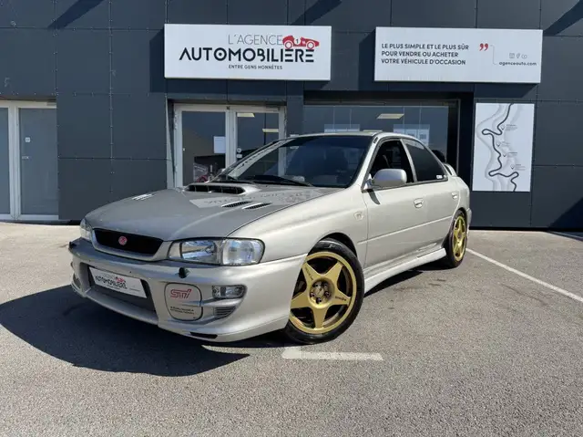 Subaru Impreza GT 2000 GC8 très bel état
