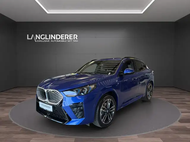 BMW iX2 xDrive 30 M-Sport NP 68.929,- HUD WirelessCharg Le