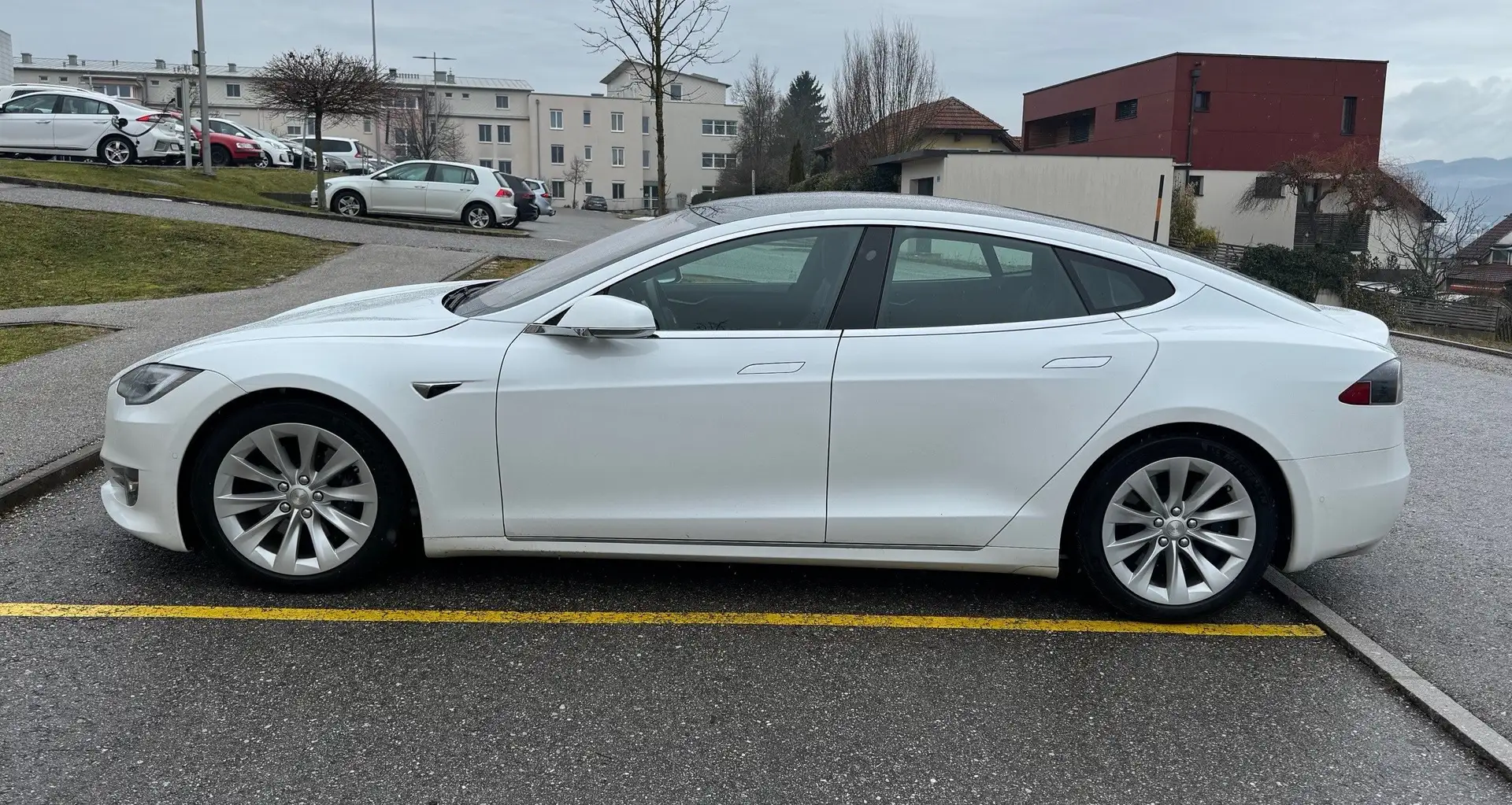 Tesla Model S Long Range Plus Model 2021 MwSt. ausweisbar Weiß - 2