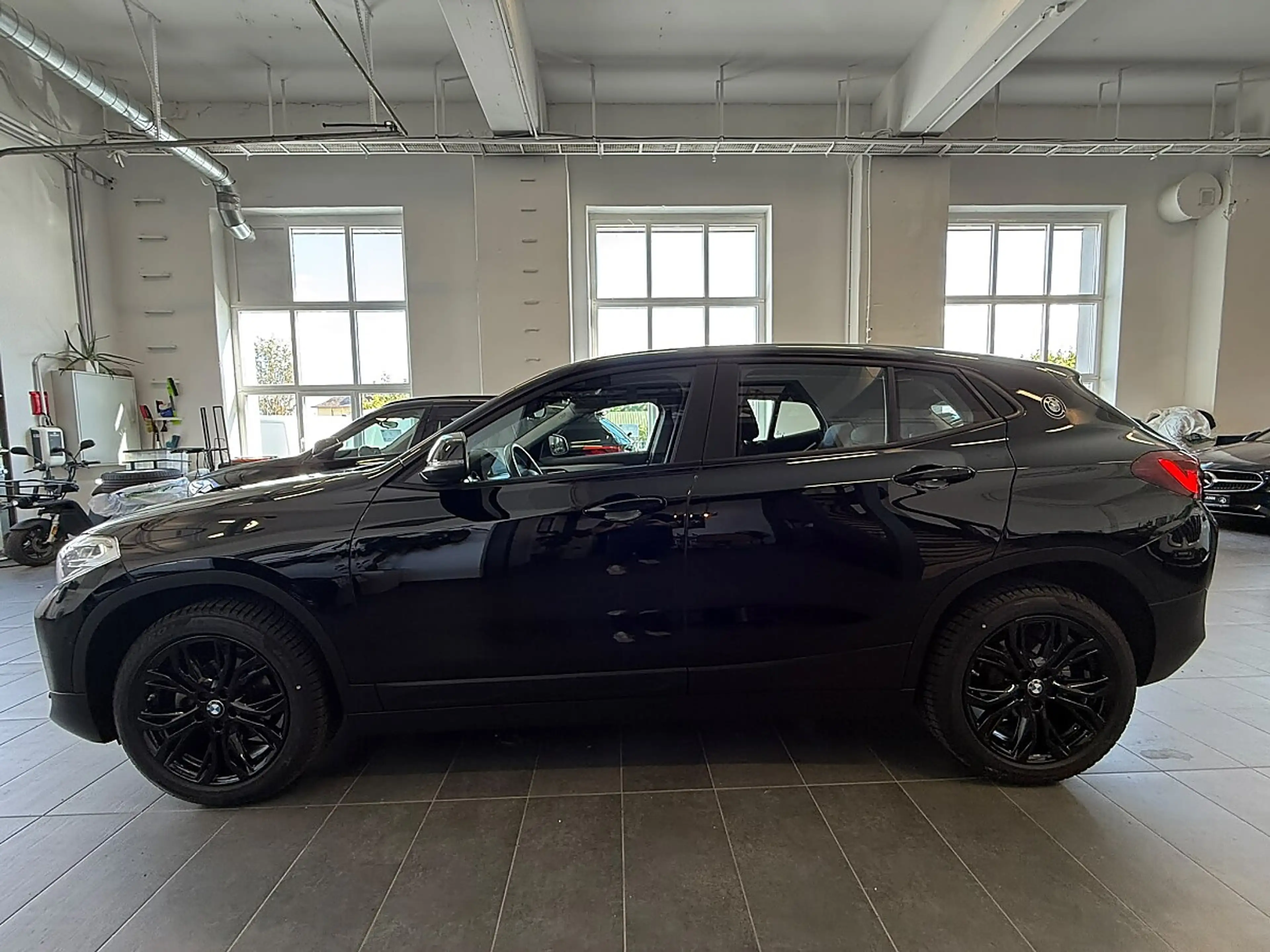 BMW X2 sDrive 16d/Hud/Sportsitze/LED/RK — photo 12