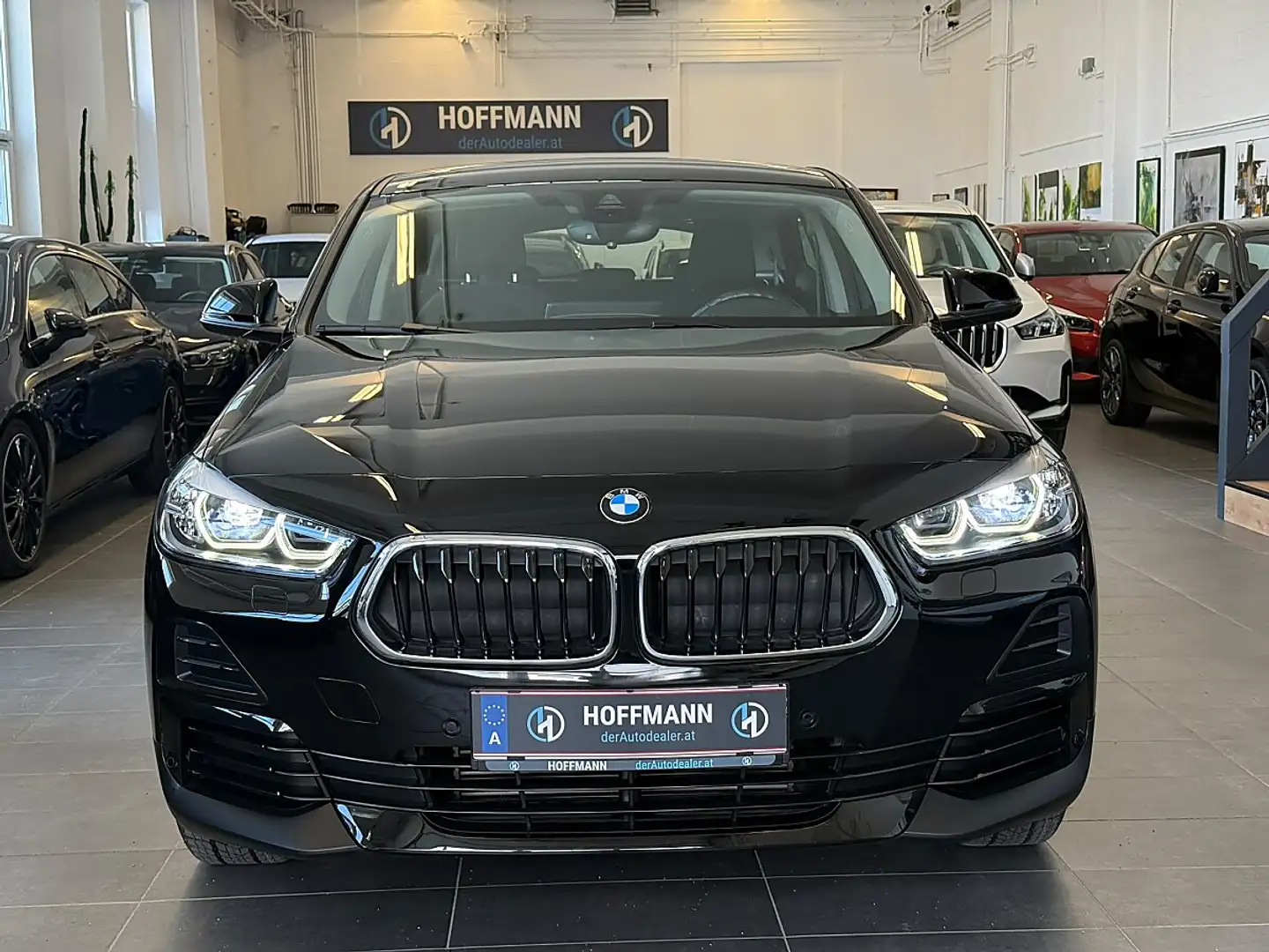 BMW X2 sDrive 16d/Hud/Sportsitze/LED/RK Schwarz - 2