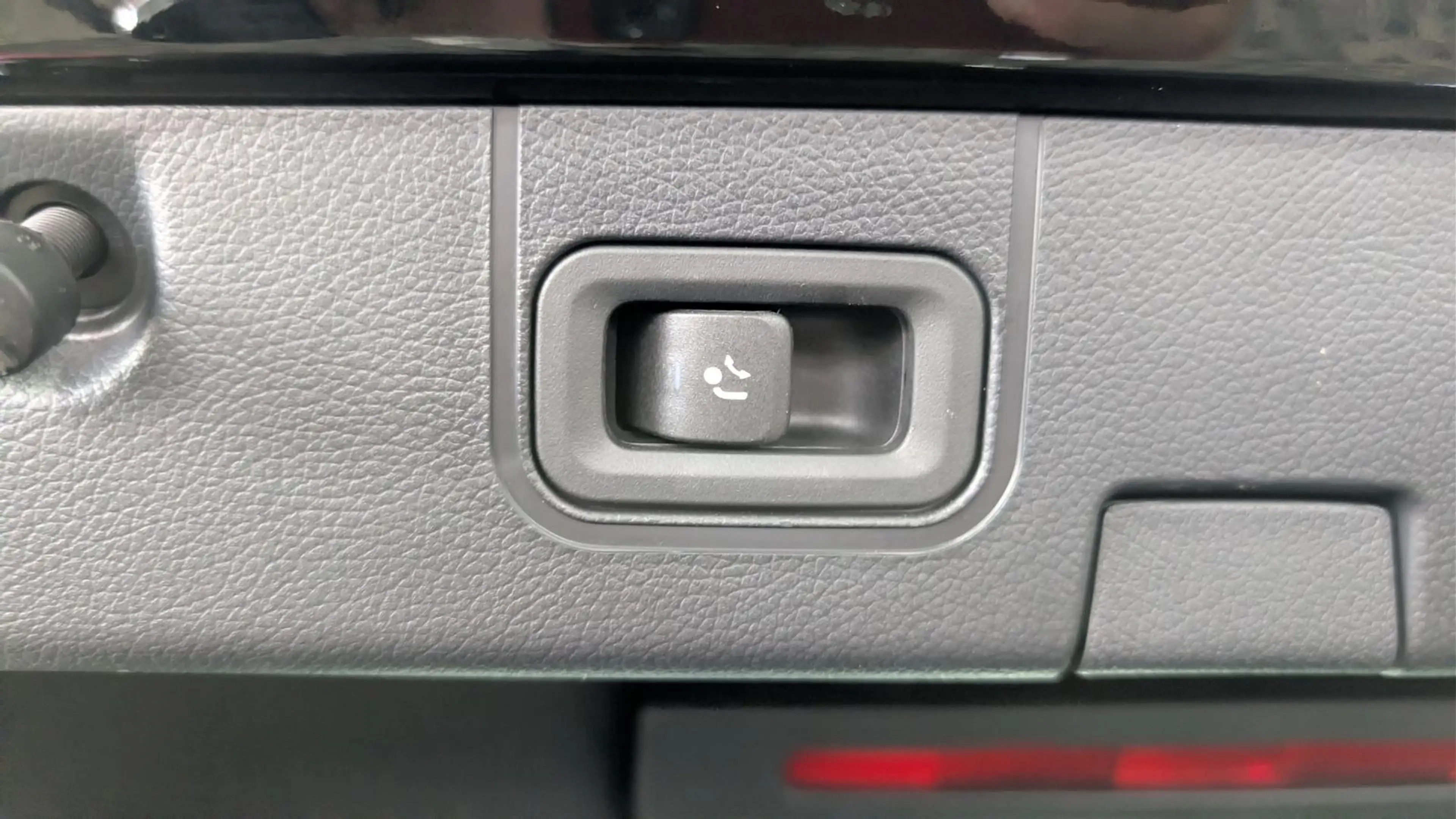 Mercedes-Benz CLA 200 d Coupé AHK LEDER LED SHZ KAM BUSINESS — photo 14