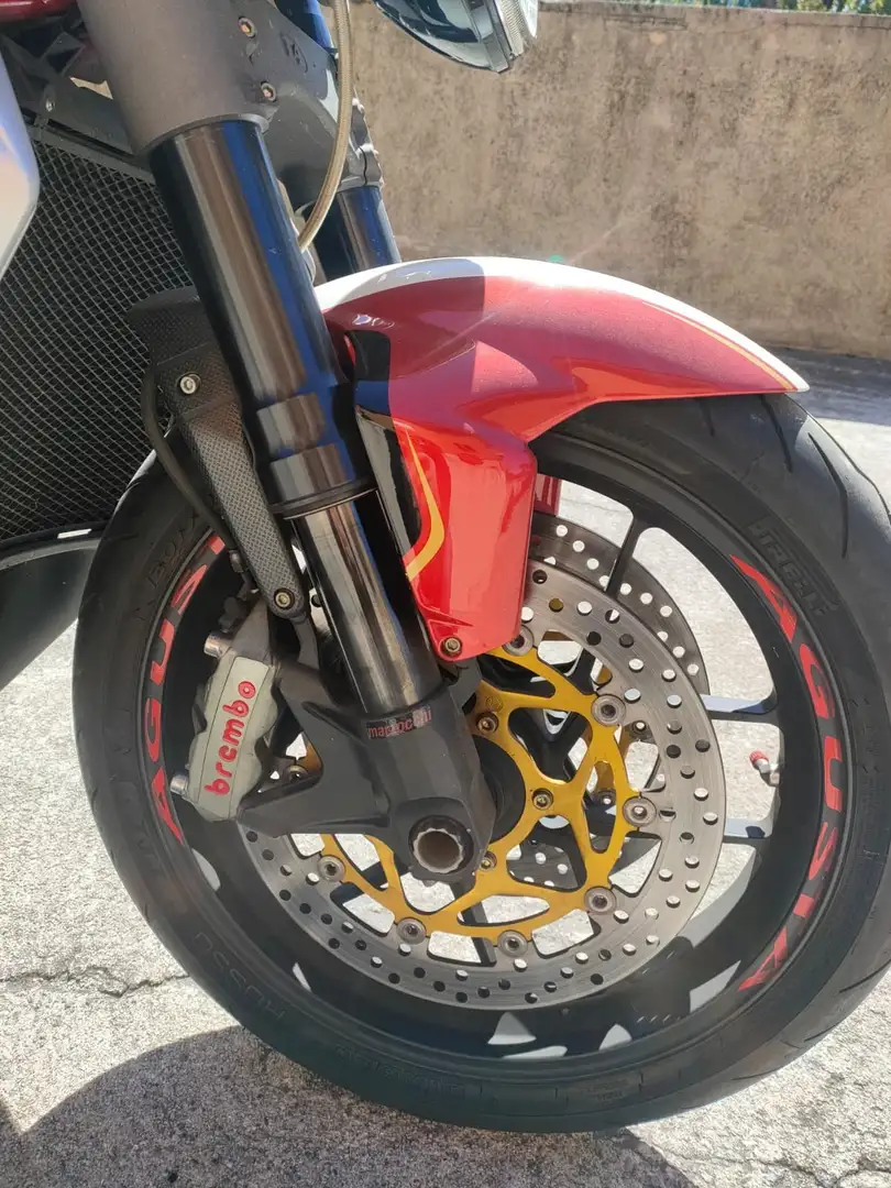 MV Agusta Brutale 910 corsa Rouge - 2