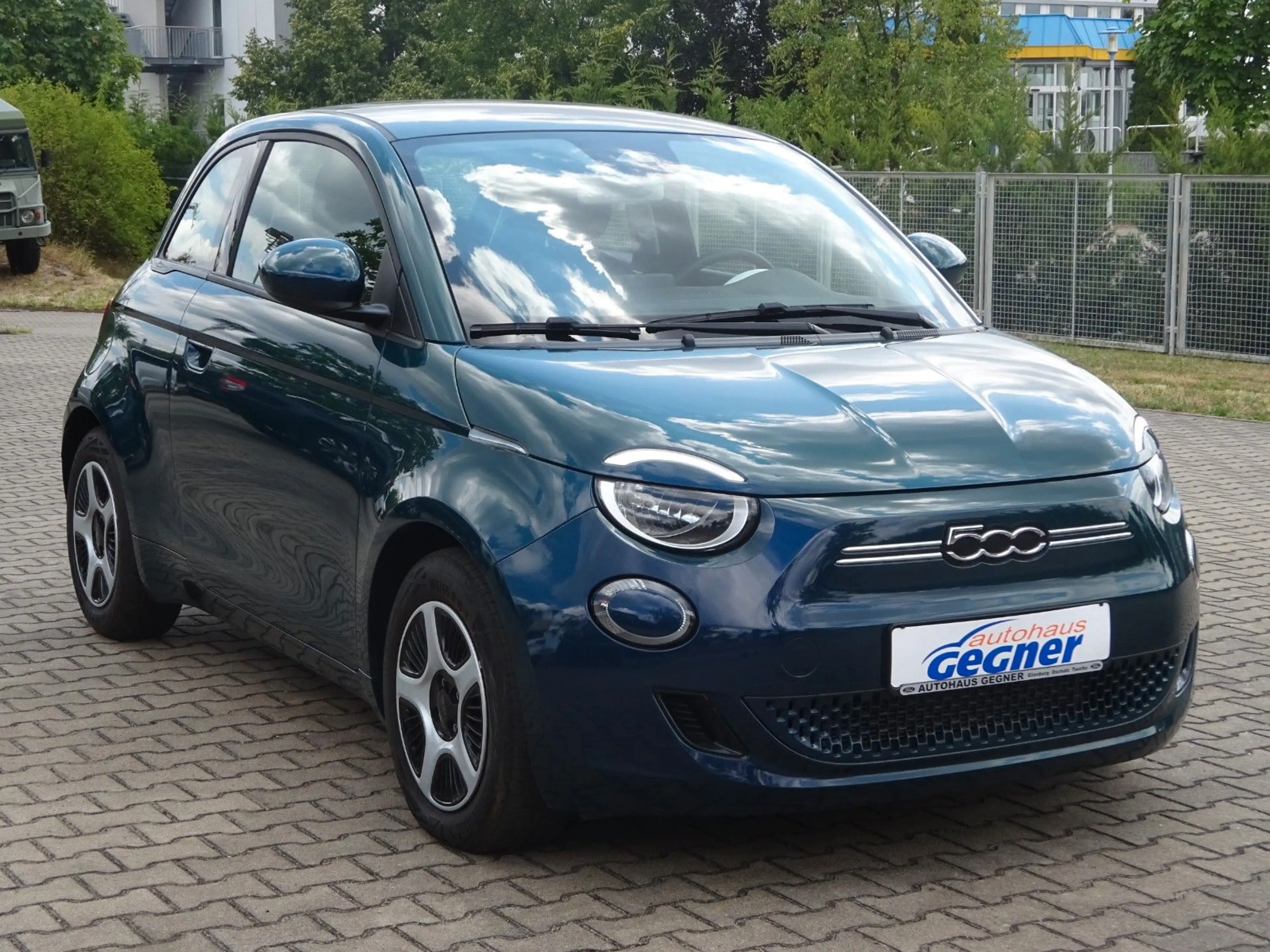 Fiat 500e 500 e Action — photo 8