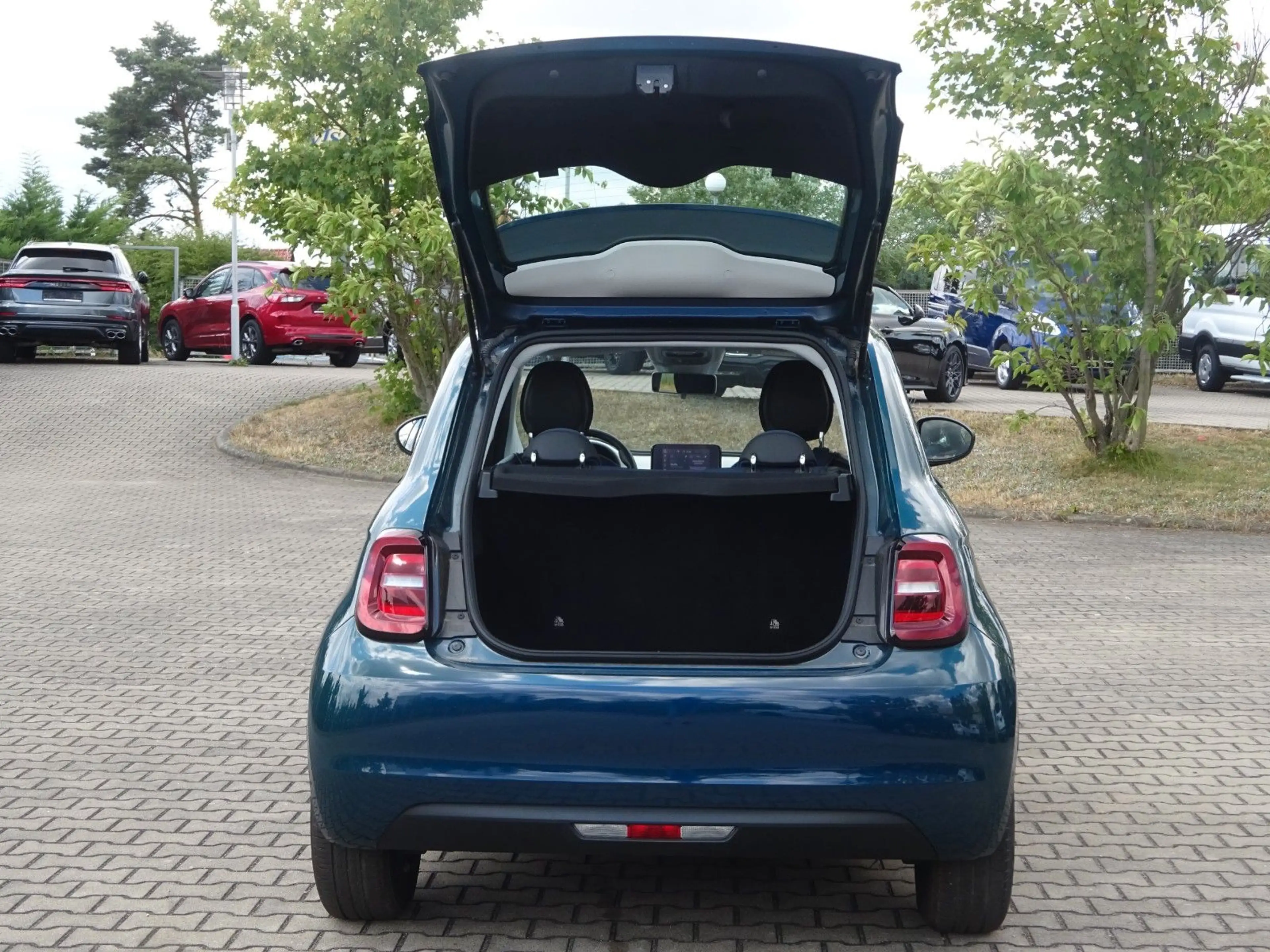 Fiat 500e 500 e Action — photo 4