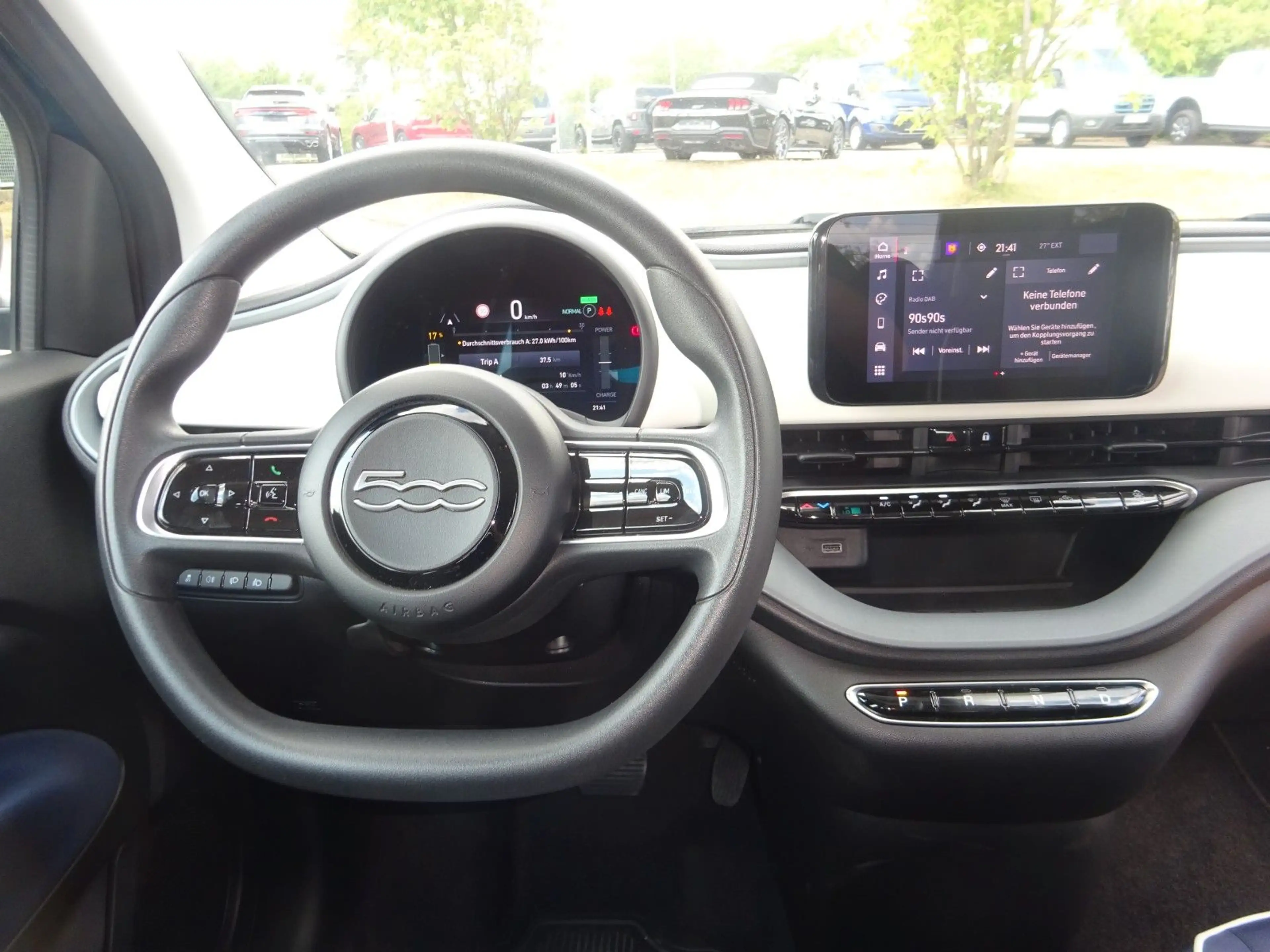 Fiat 500e 500 e Action — photo 12