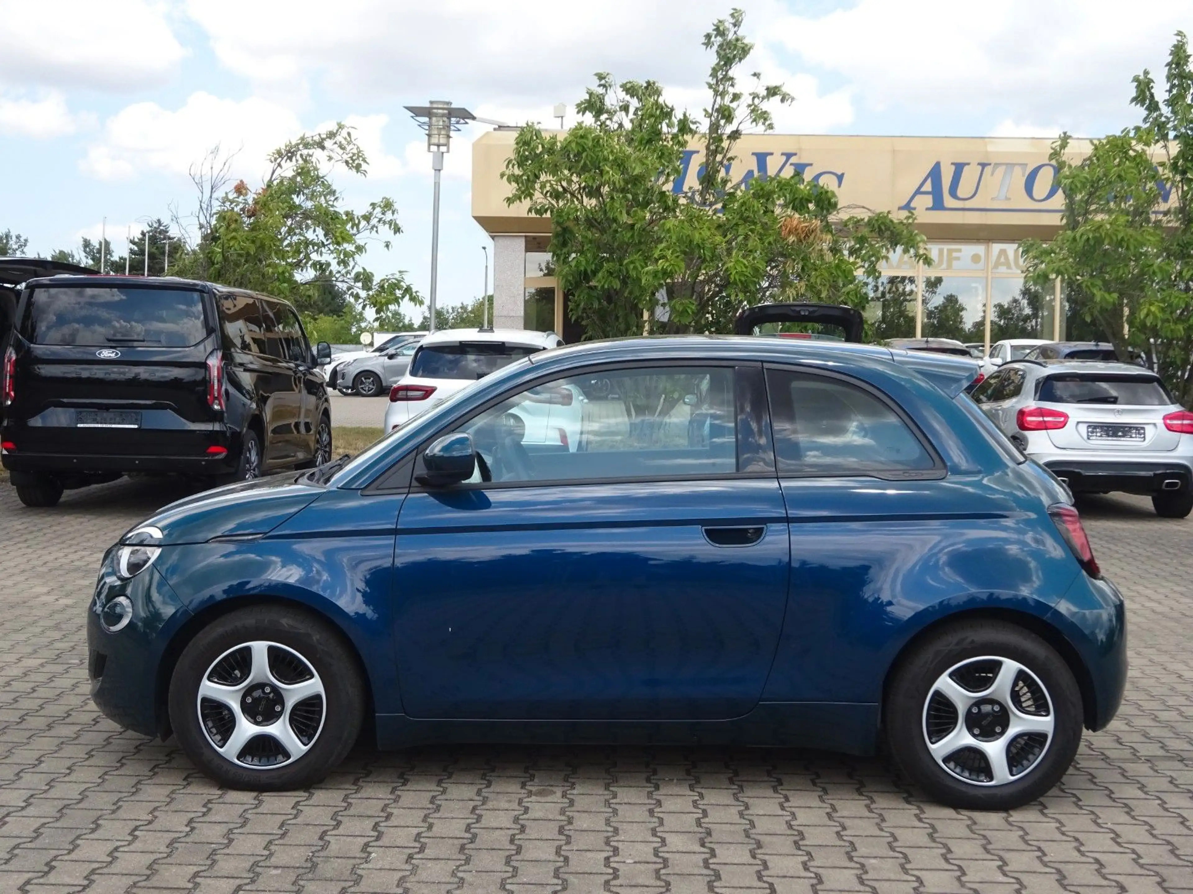 Fiat 500e 500 e Action — photo 2
