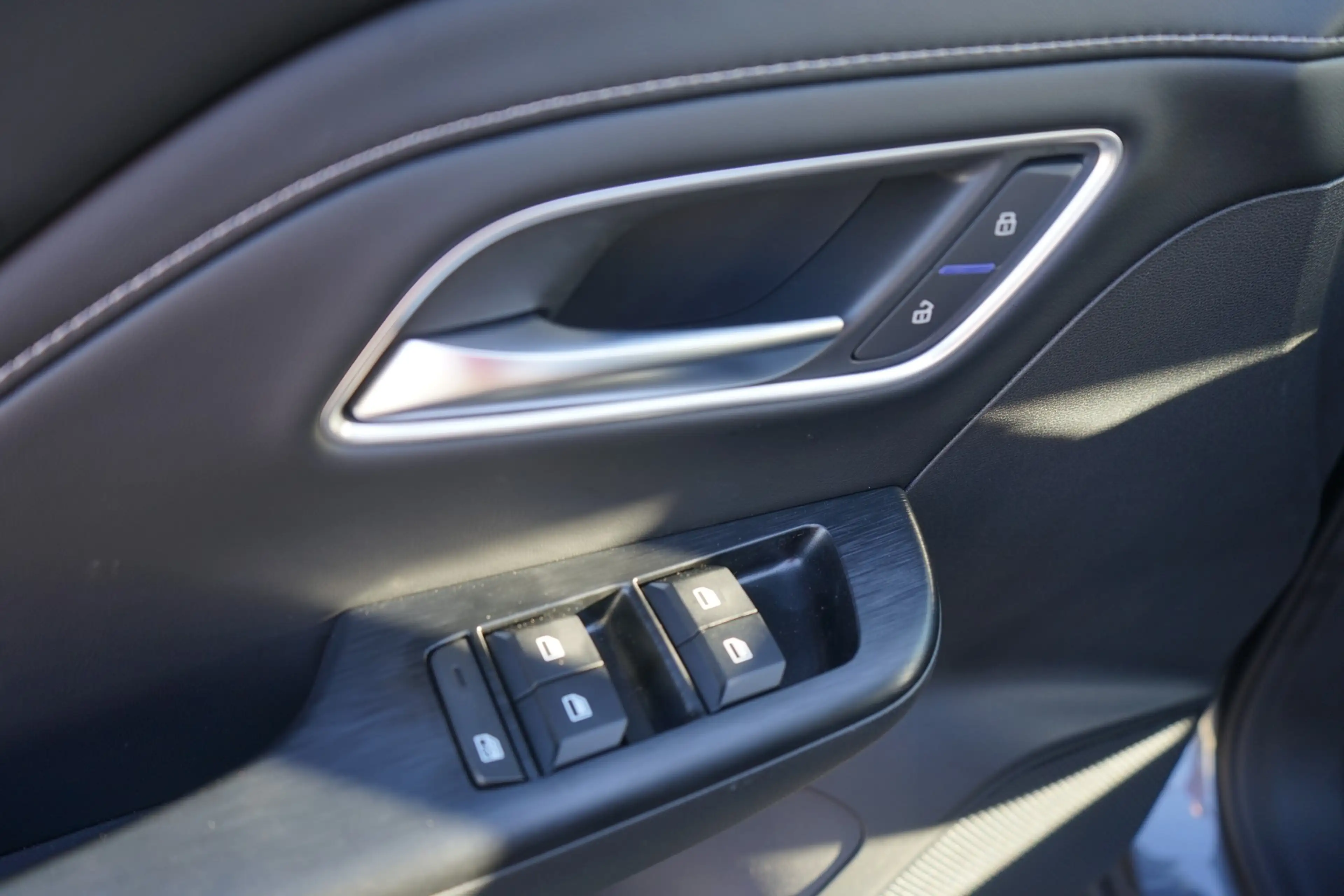 MG ZS 1.5 Hybrid Luxury Aut. LED ACC Navi 360° — photo 12