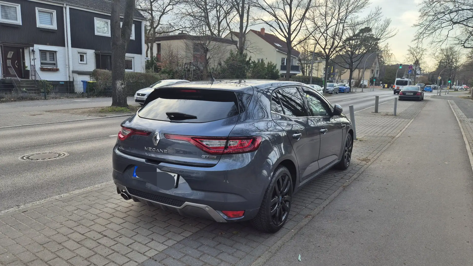 Renault Megane ENERGY dCi 130 GT LINE Grau - 2