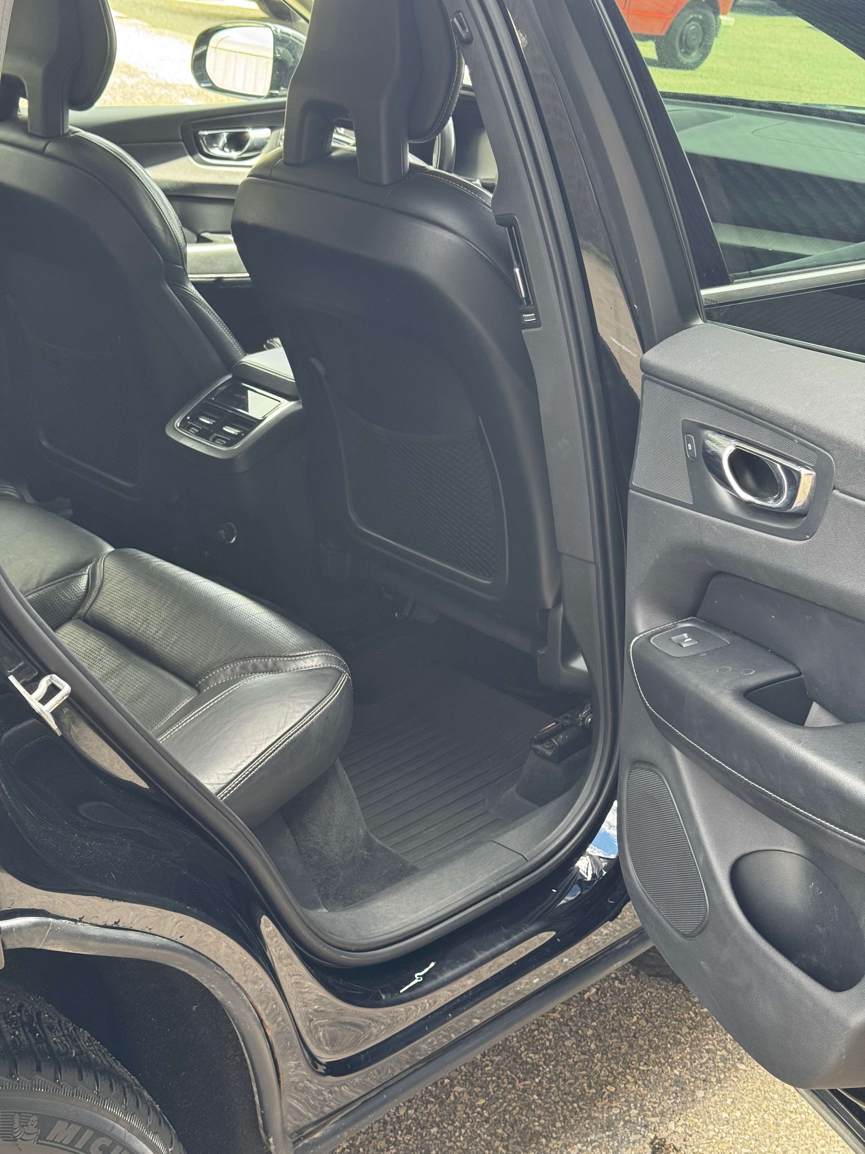 2018 Volvo XC60 Inscription thumb 6