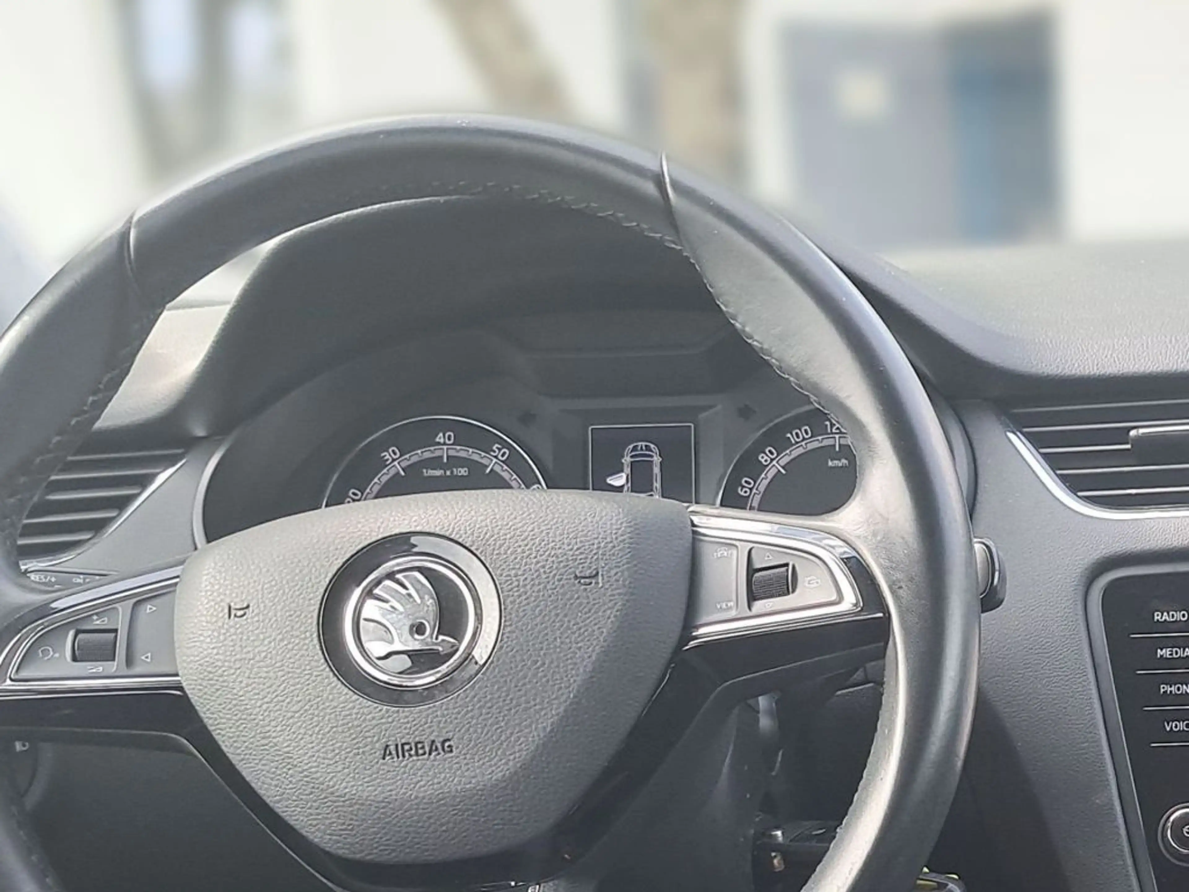 Skoda Octavia Combi 1.5 TSI ACT Soleil — photo 13