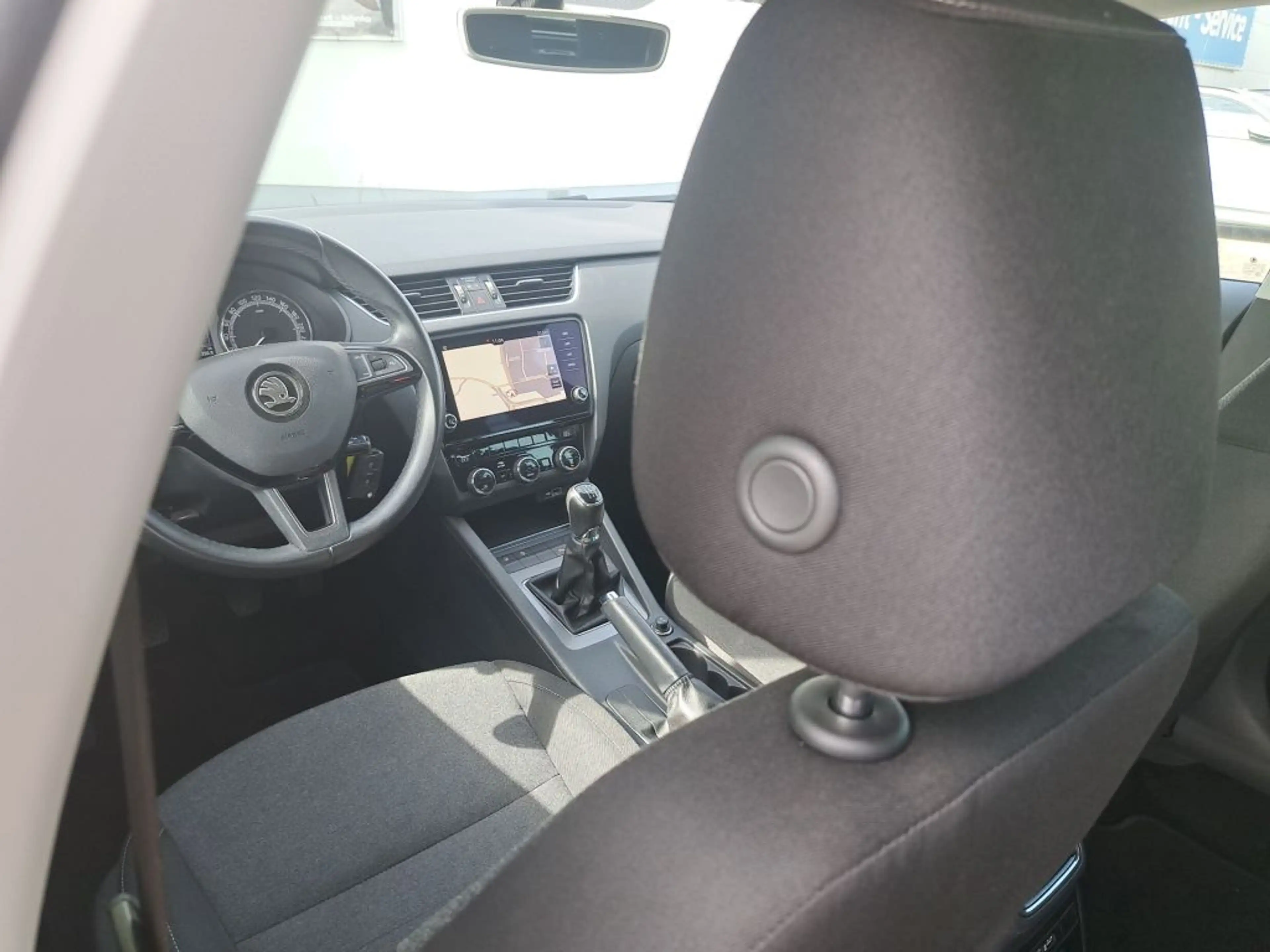Skoda Octavia Combi 1.5 TSI ACT Soleil — photo 24