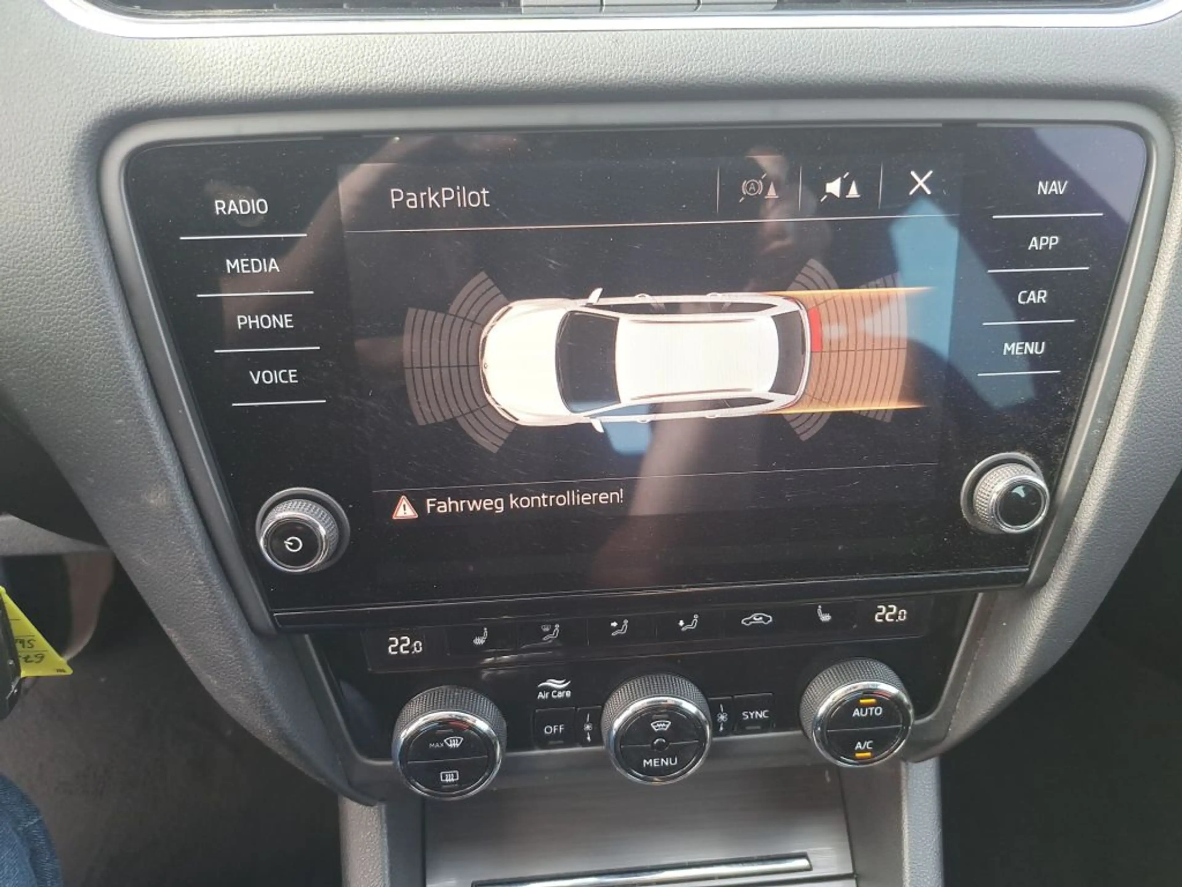 Skoda Octavia Combi 1.5 TSI ACT Soleil — photo 14