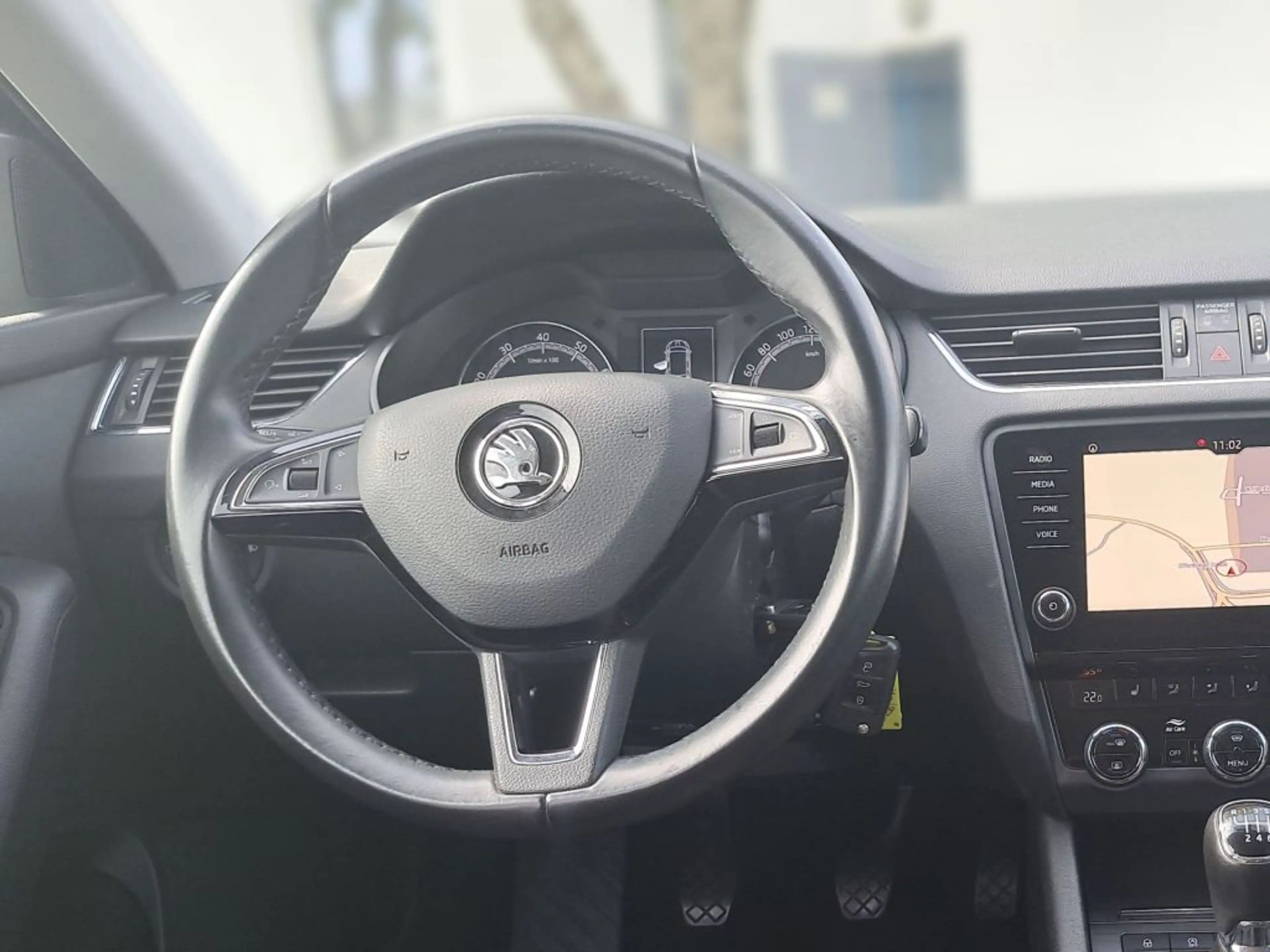 Skoda Octavia Combi 1.5 TSI ACT Soleil — photo 12
