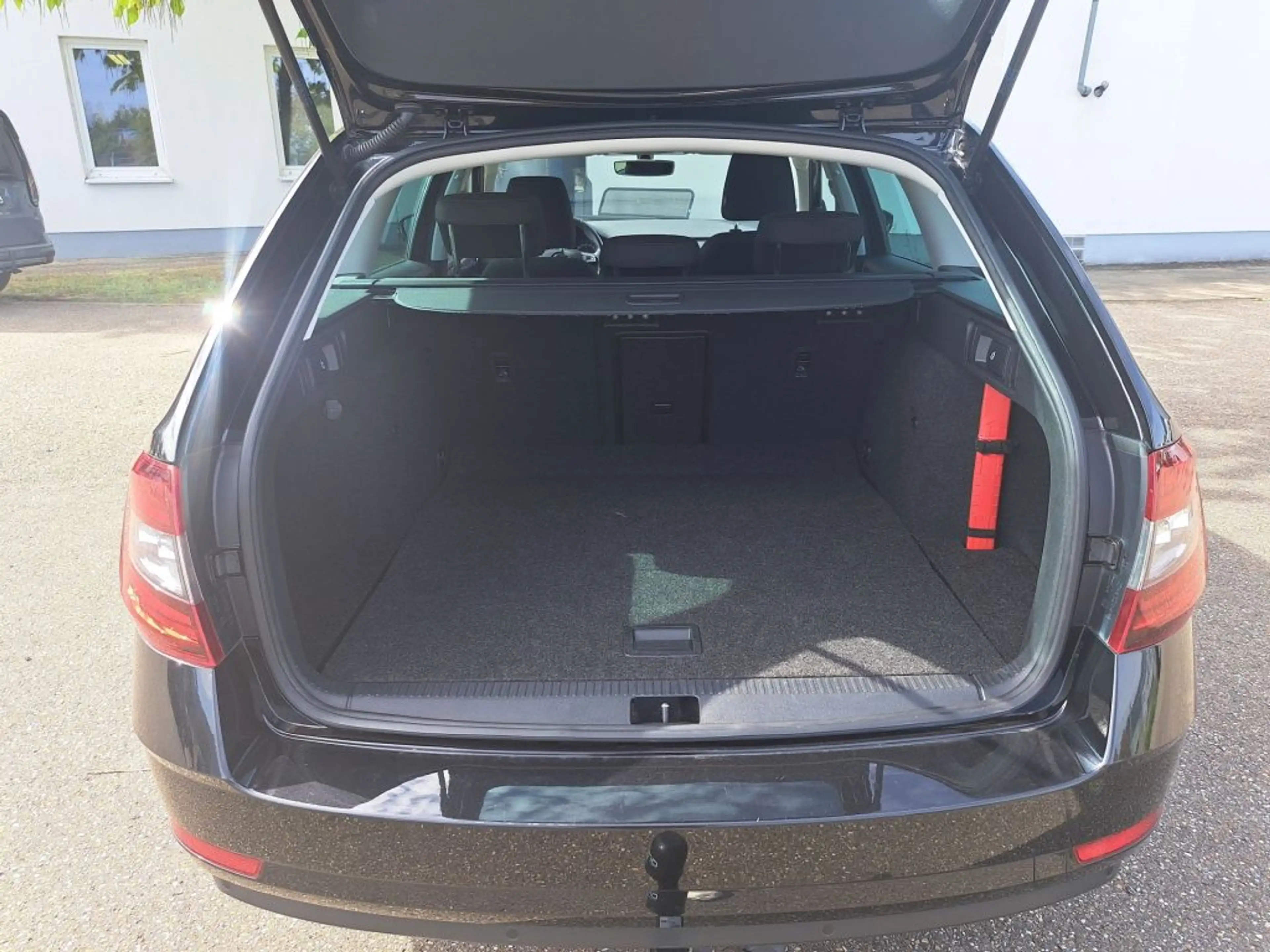 Skoda Octavia Combi 1.5 TSI ACT Soleil — photo 8