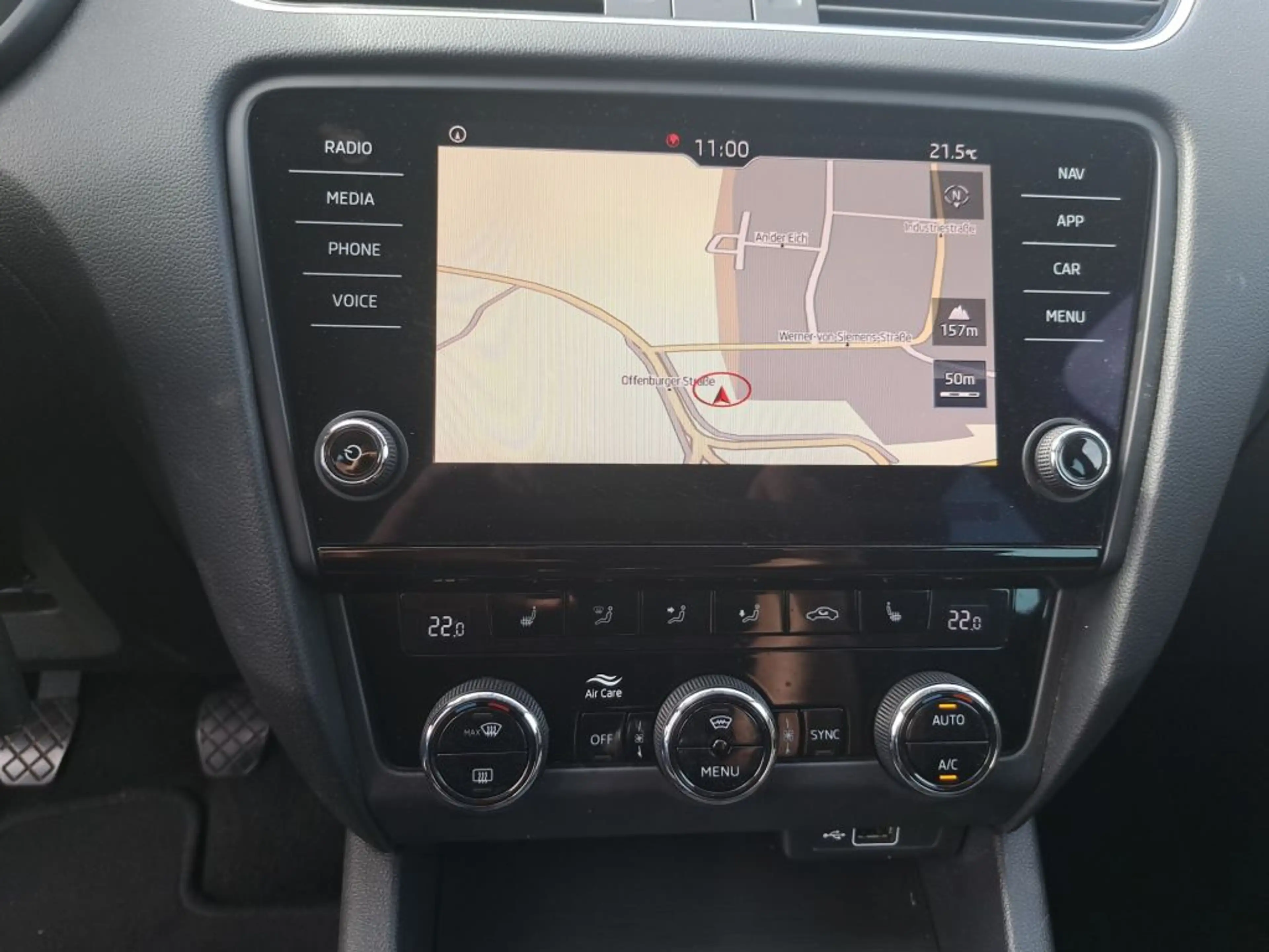 Skoda Octavia Combi 1.5 TSI ACT Soleil — photo 10