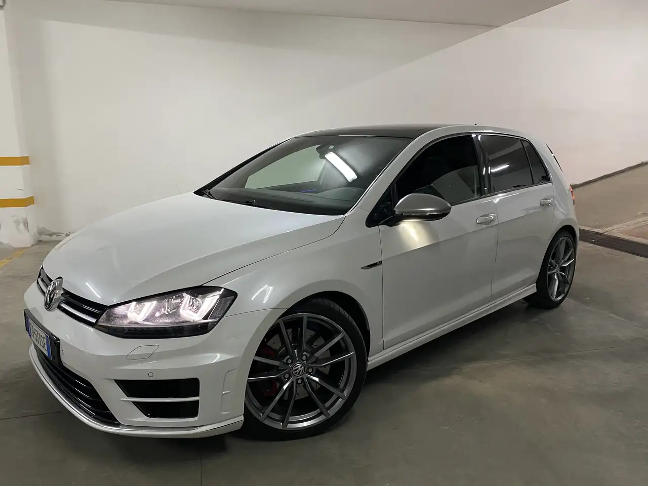 Volkswagen Golf R