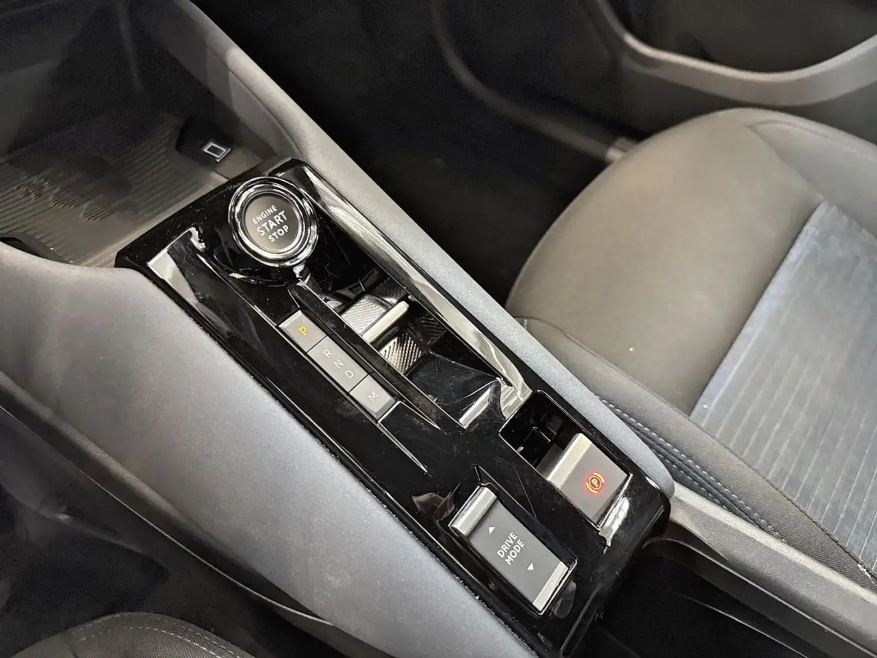 Alfa Romeo Junior 2025 — фото 17