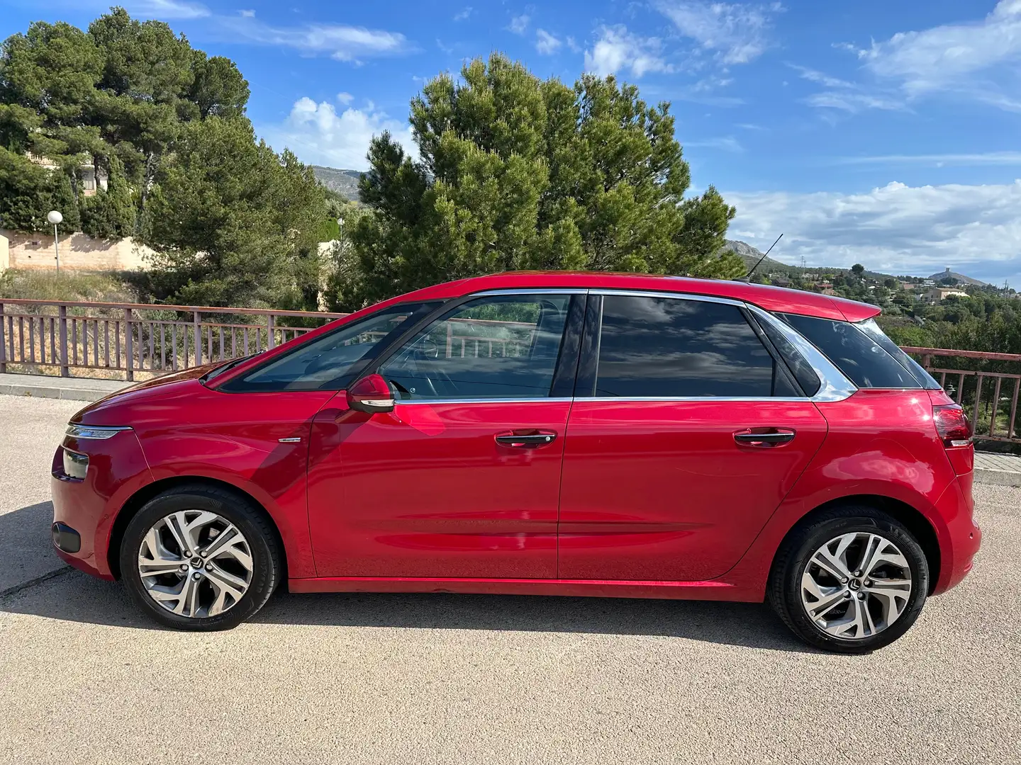 Citroen C4 Picasso C4 Picasso 2.0HDI Exclusive CAS Exclusive Rojo - 1