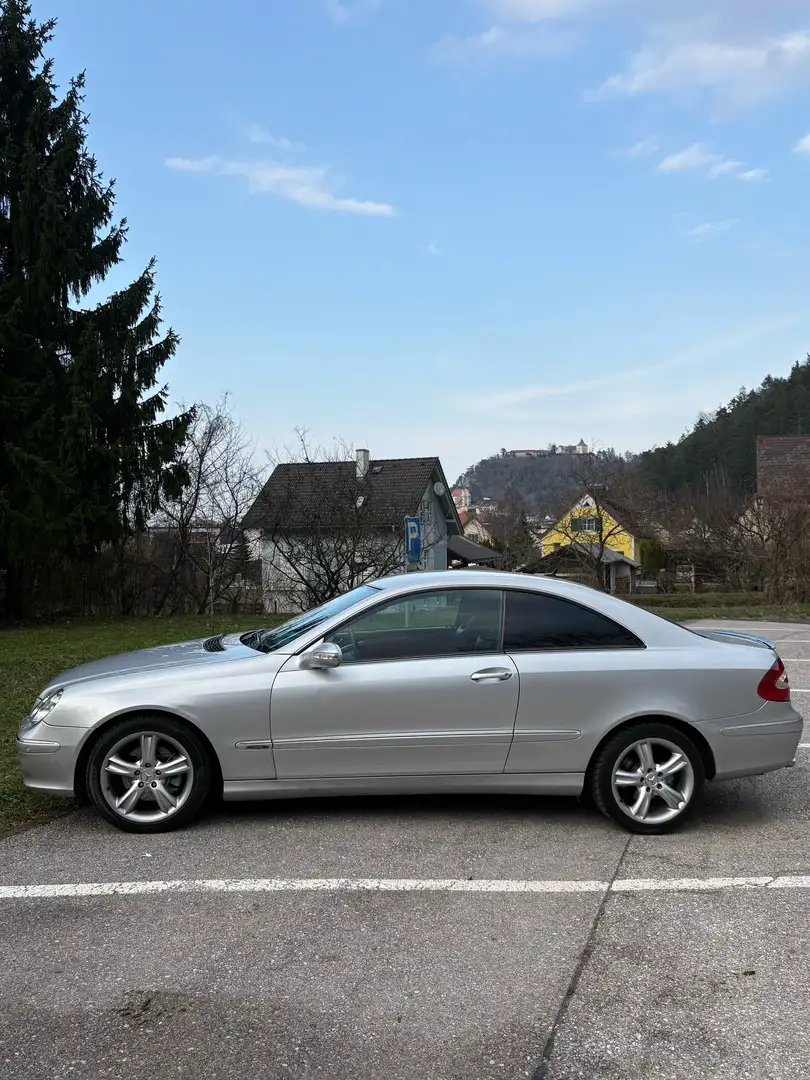 Mercedes-Benz CLK 270 Avantgarde CDI Sequentronic Silber - 2