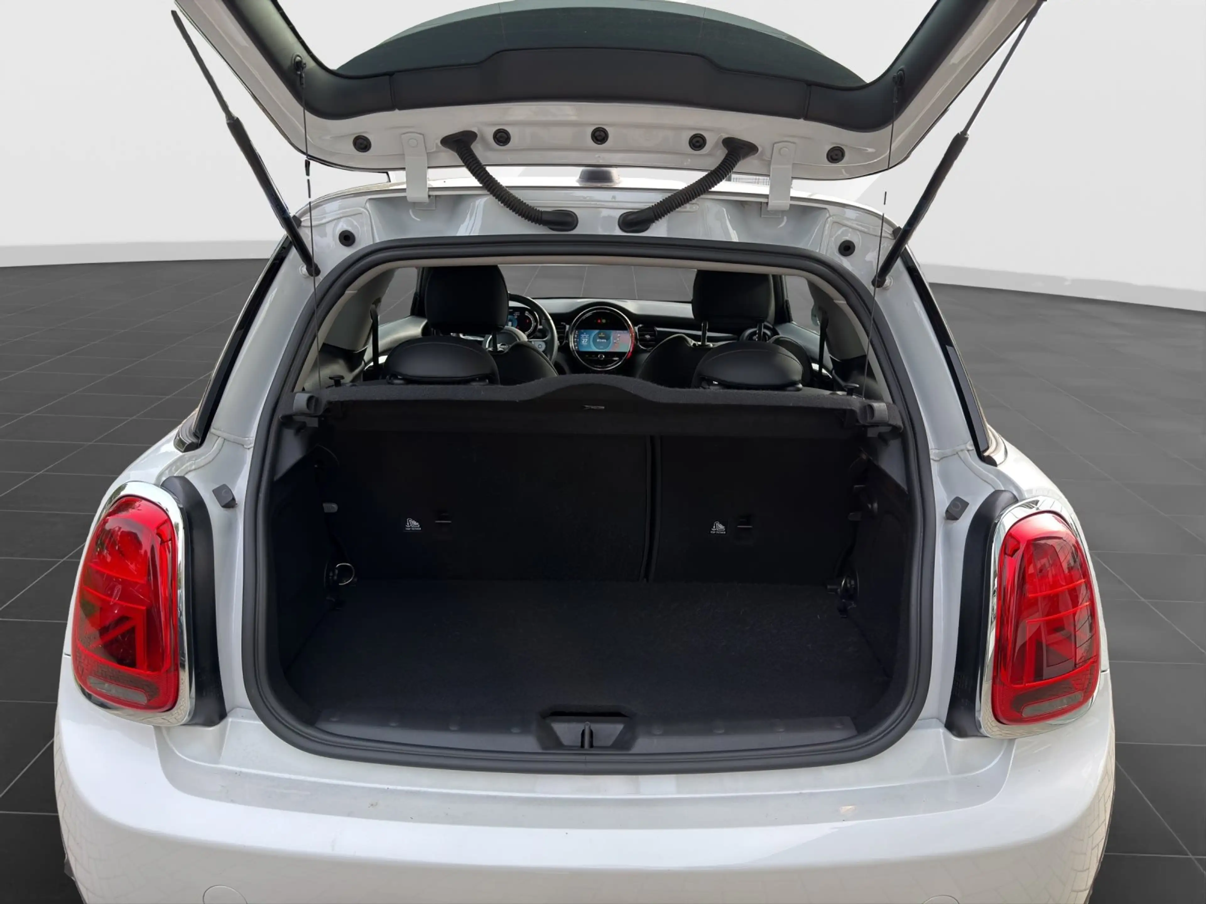 MINI Cooper SE Hatch 16" / DrivAss / Keyless / RFK / LED / DAB / — photo 14