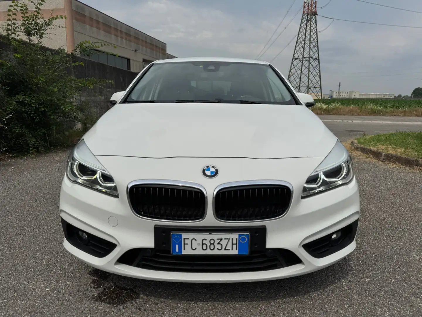 BMW 218 218d Active Tourer Luxury auto Blanc - 1
