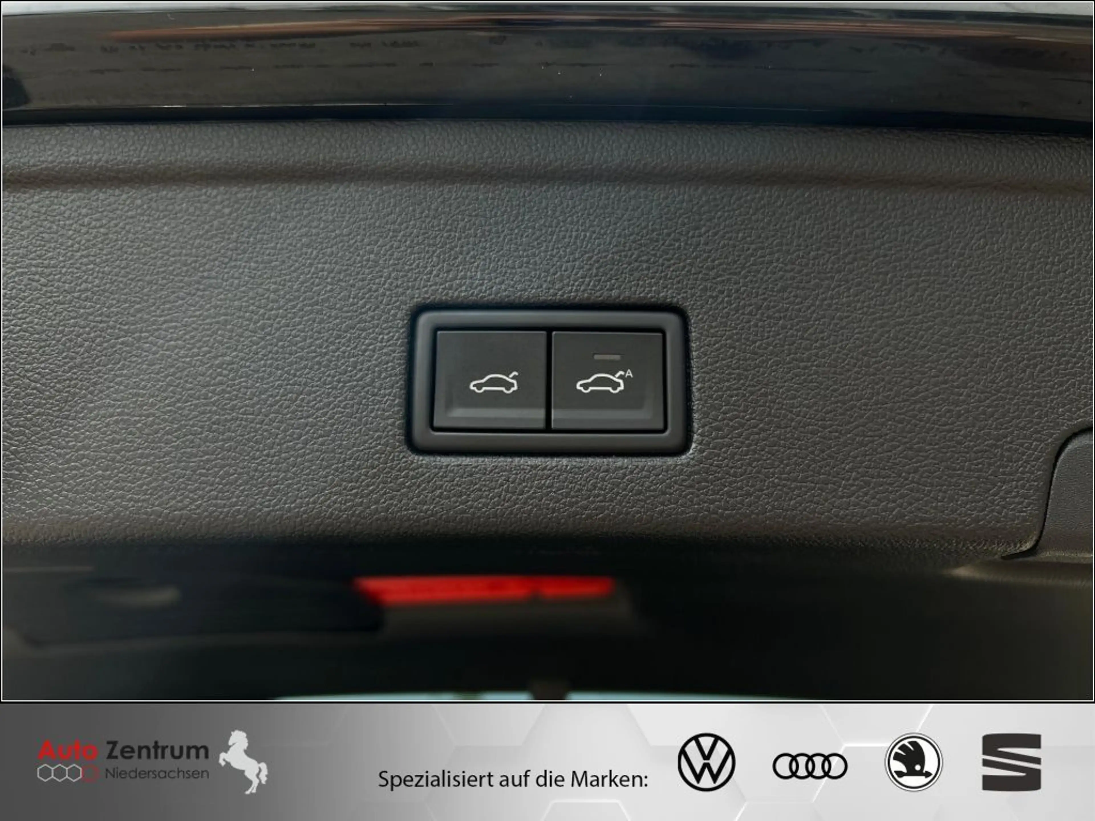 Volkswagen Touareg 3.0 V6 TDI Elegance AHK StandHeiz Kamera Luftfahrw — photo 11