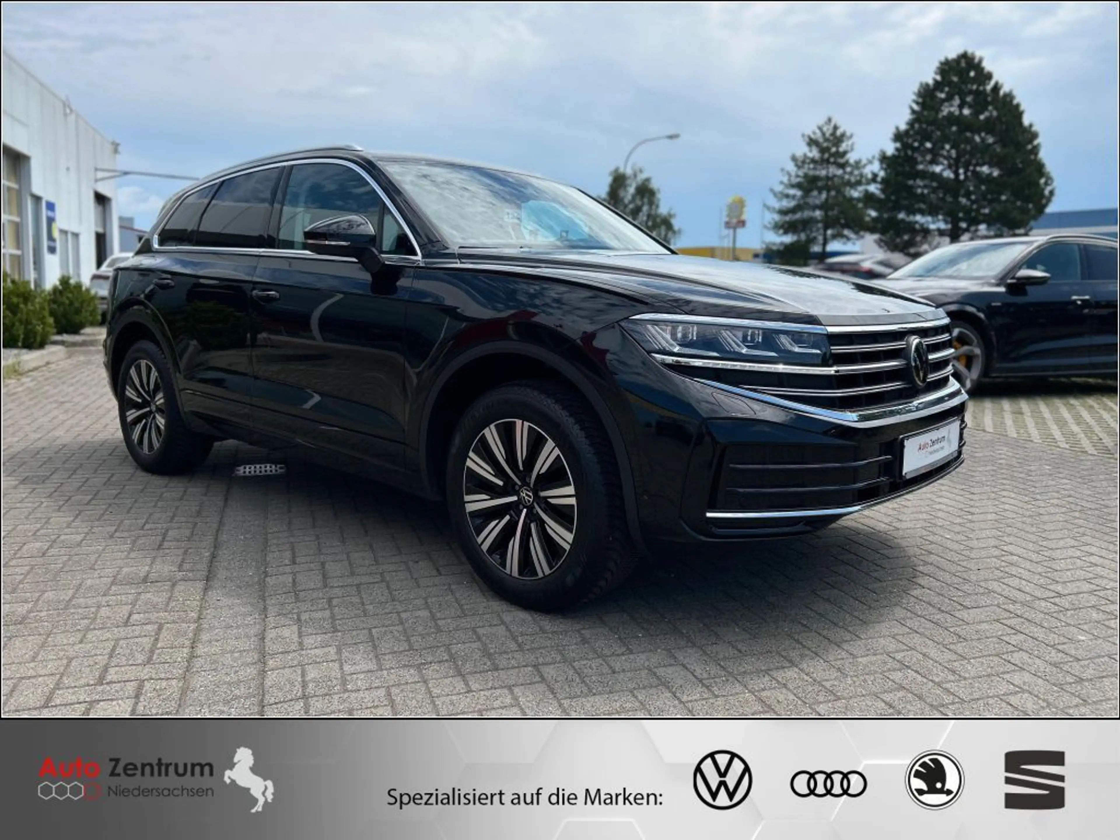 Volkswagen Touareg 3.0 V6 TDI Elegance AHK StandHeiz Kamera Luftfahrw — photo 3