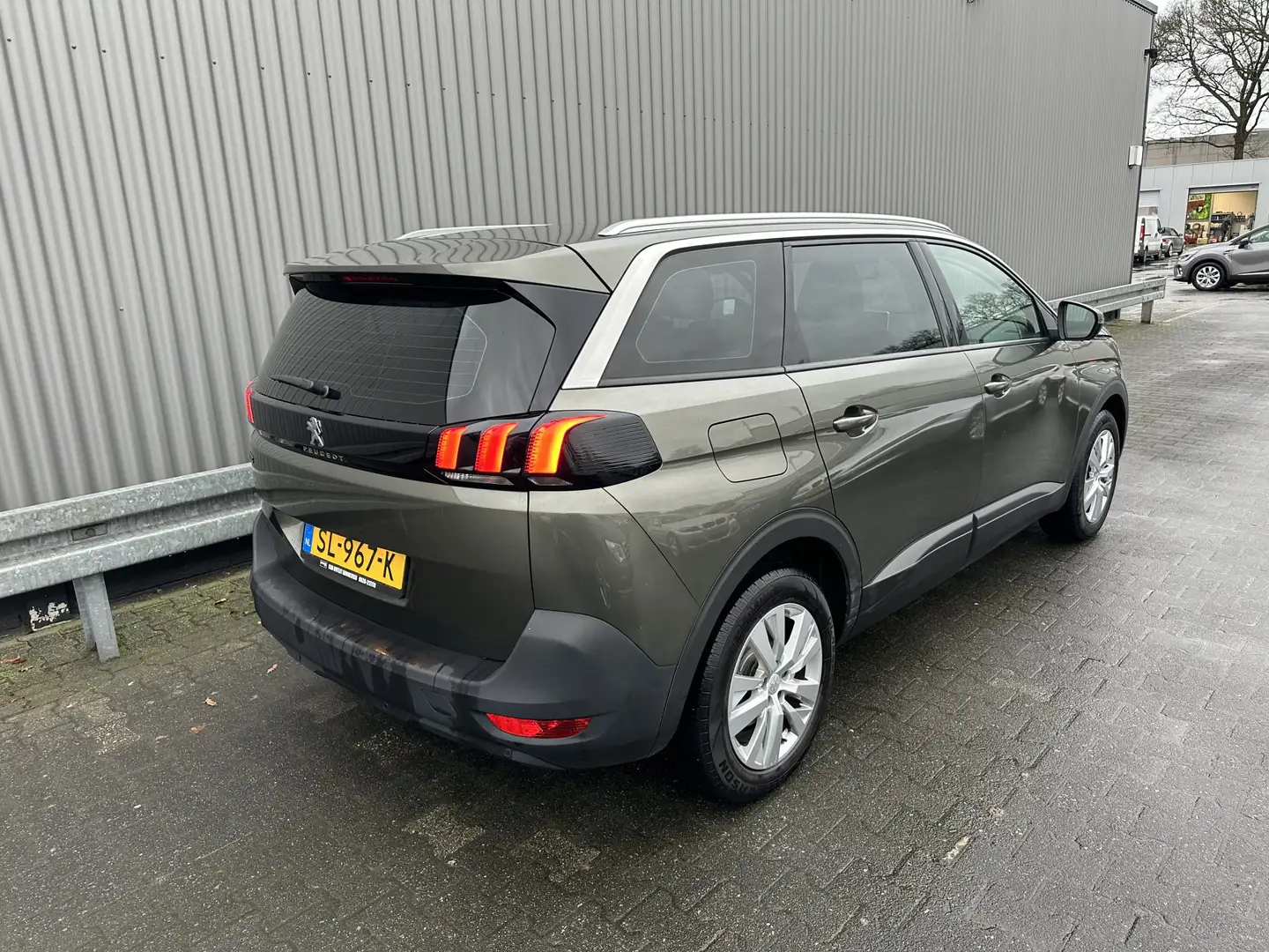Peugeot 5008 1.2 PureTech Blue Lease Executive 7p. 1e Eignr, 13 Grijs - 2