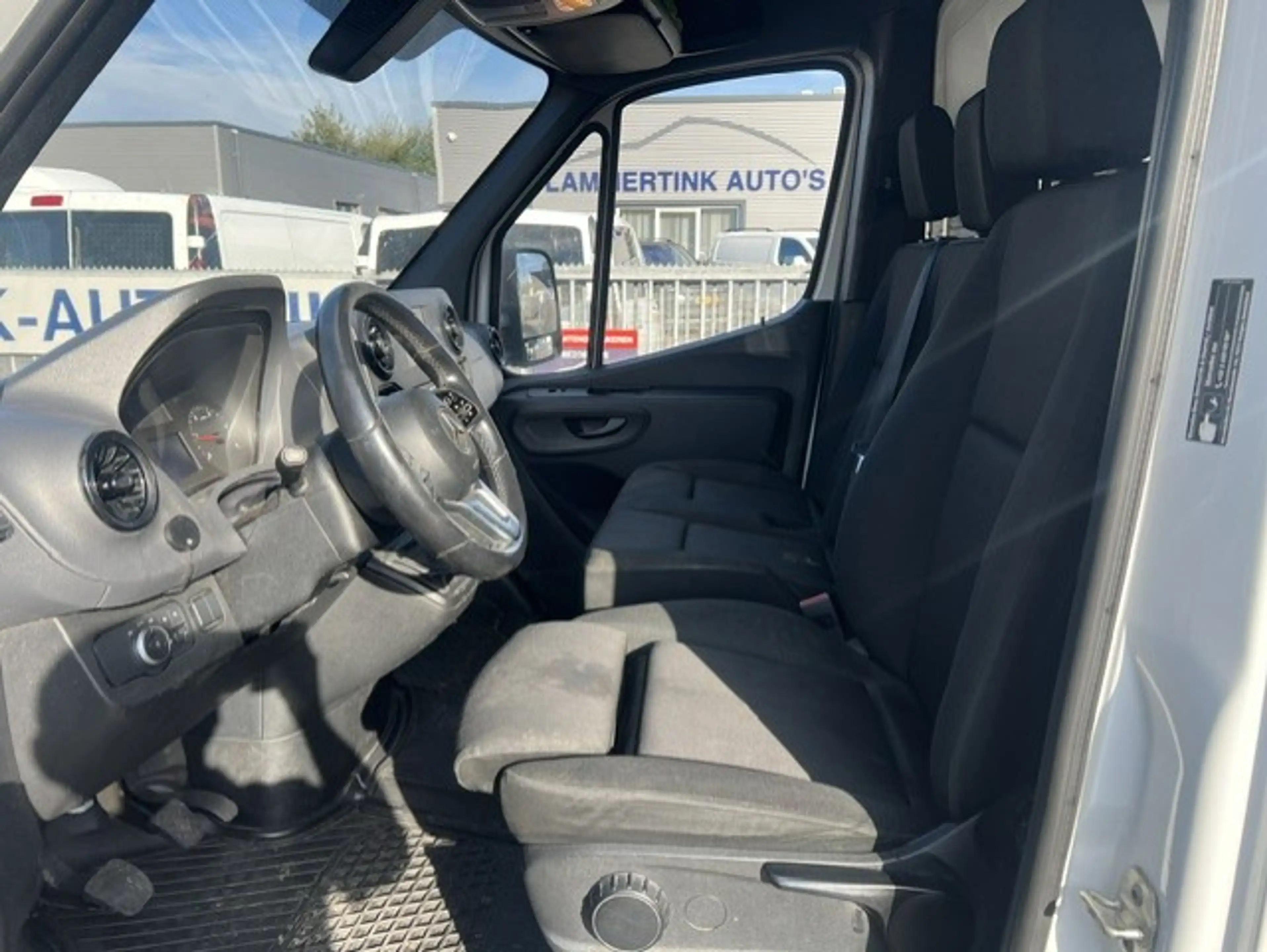 Mercedes-Benz Sprinter 317 CDI 125KW 432 RWD KOFFER LAADKLEP LBW KLIMA — photo 12
