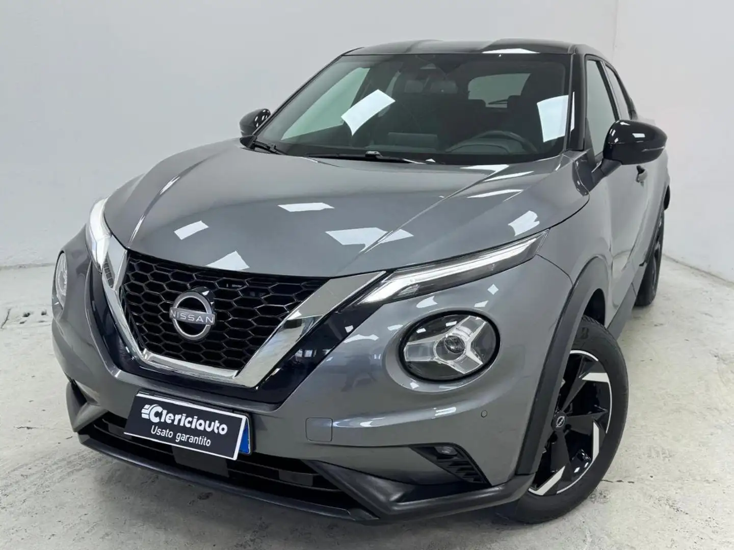 Nissan Juke 1.0 DIG-T 114 CV N-Connecta Grigio - 1