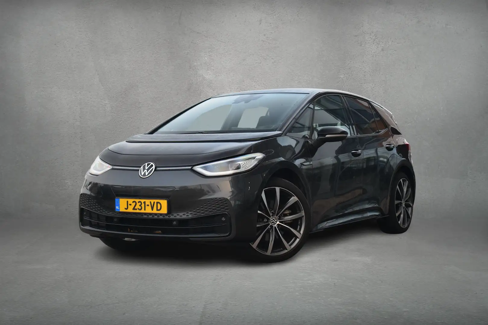 Volkswagen ID.3 First Max 58 kWh | Pano | Stuur- en Stoelverw. | M Grigio - 2