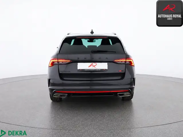 Skoda Octavia view 4