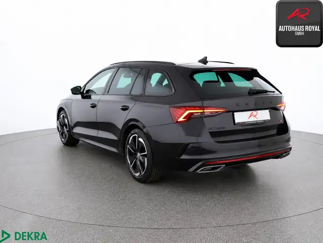 Skoda Octavia view 3
