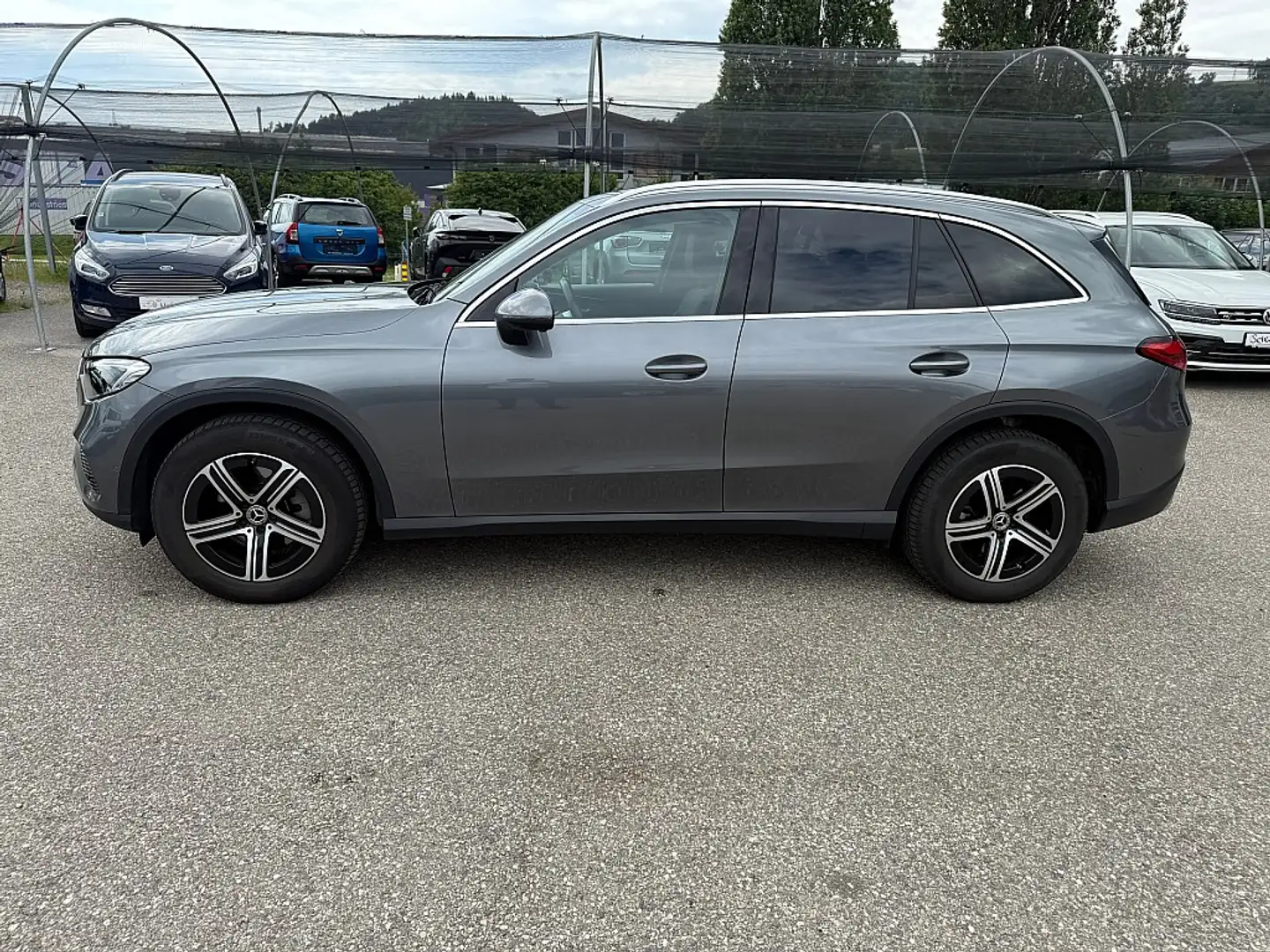Mercedes-Benz GLC 220 d 4MATIC Aut. Grau - 2