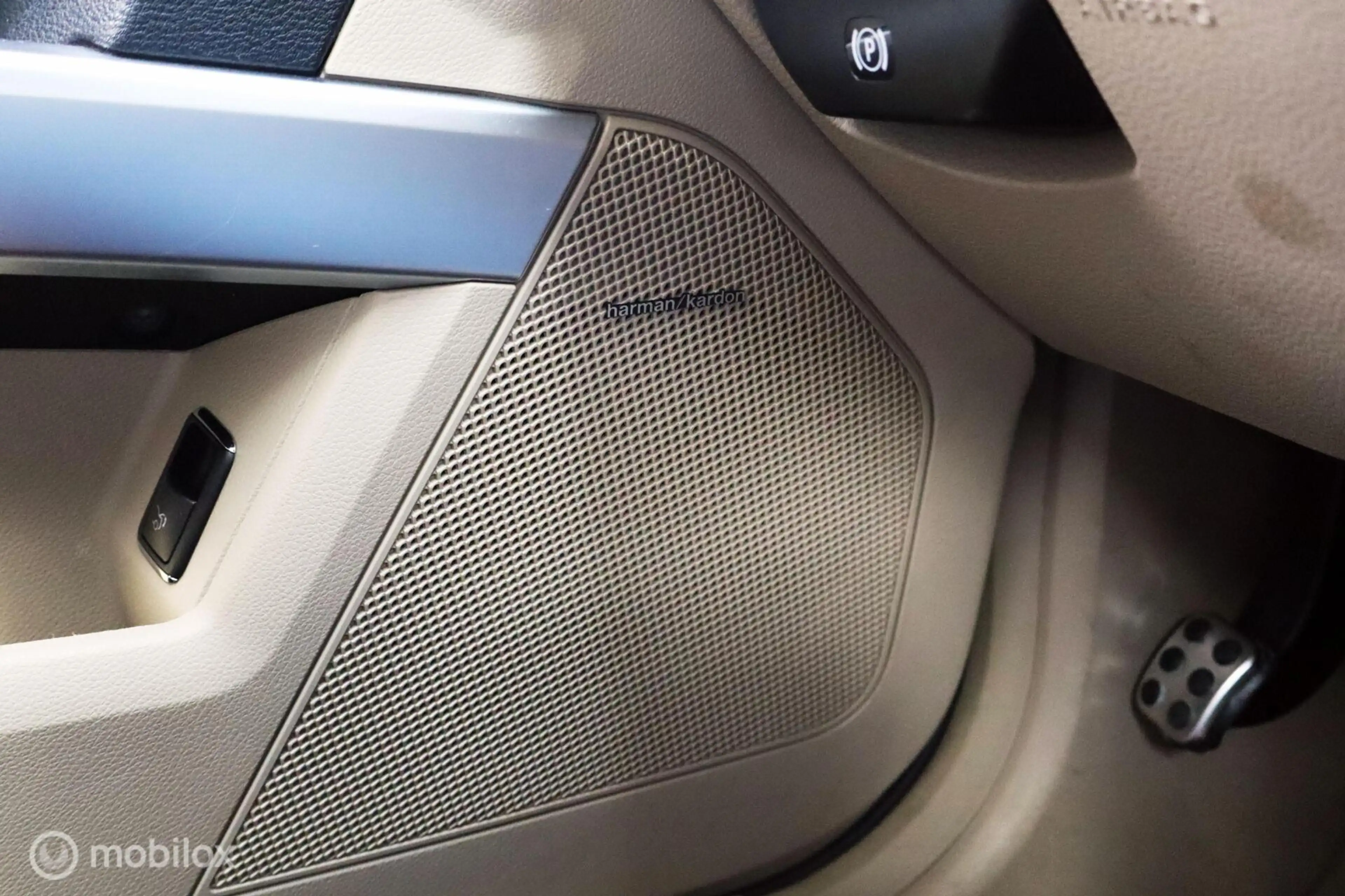 Mercedes-Benz GLK 350 4-Matic — photo 15