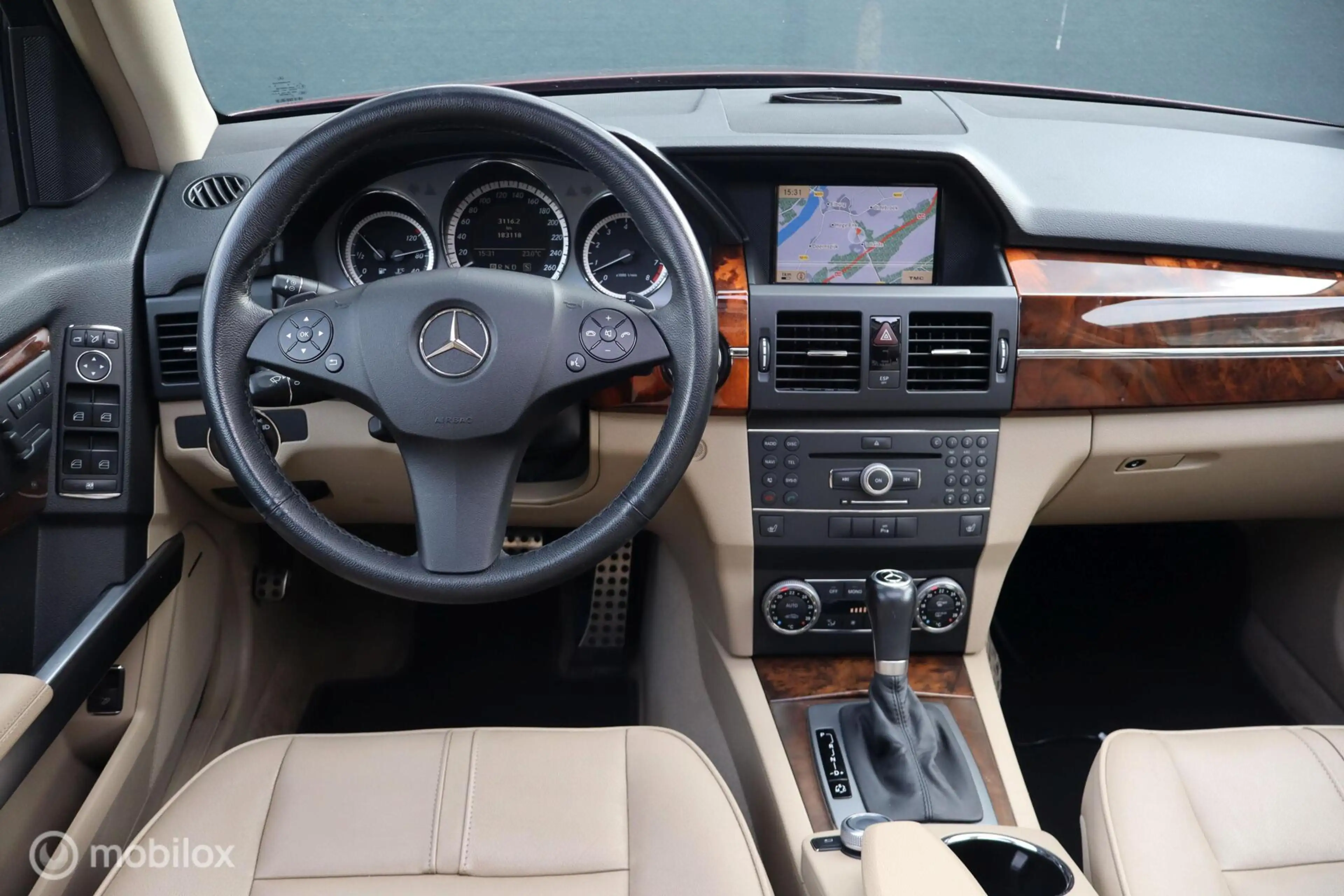 Mercedes-Benz GLK 350 4-Matic — photo 13
