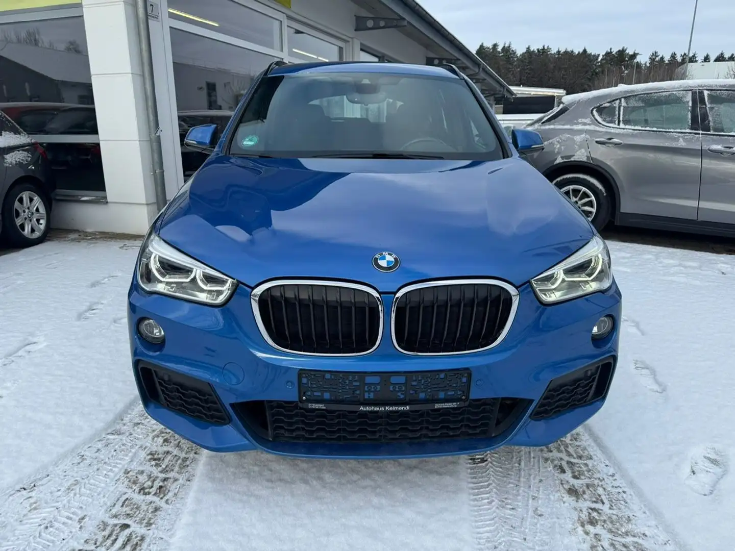 BMW X1 xDrive 20 d M Sport- Blau - 2