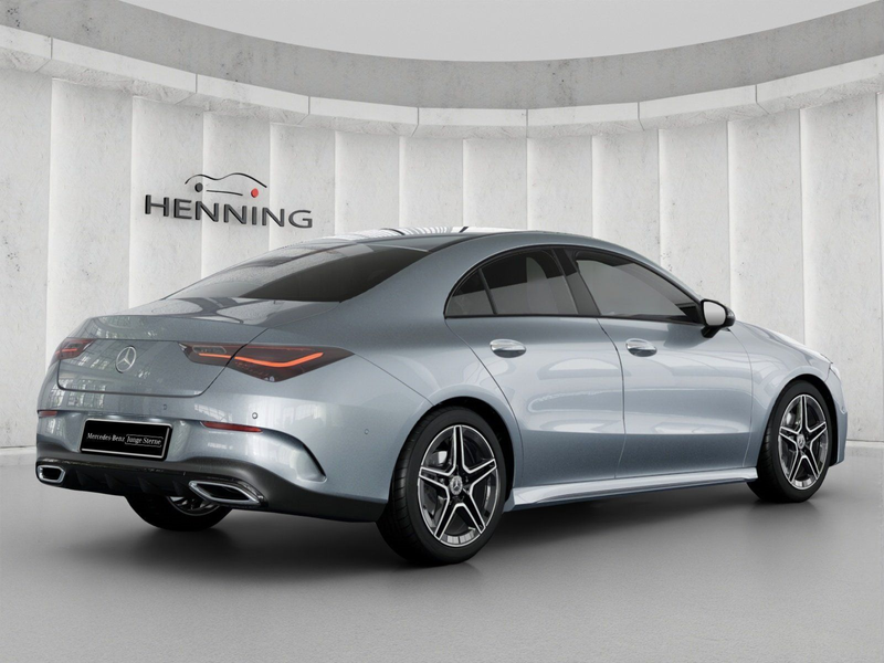 Mercedes-Benz CLA 180 AMG Night-Paket Rückfahrkamera Ambiente — photo 4