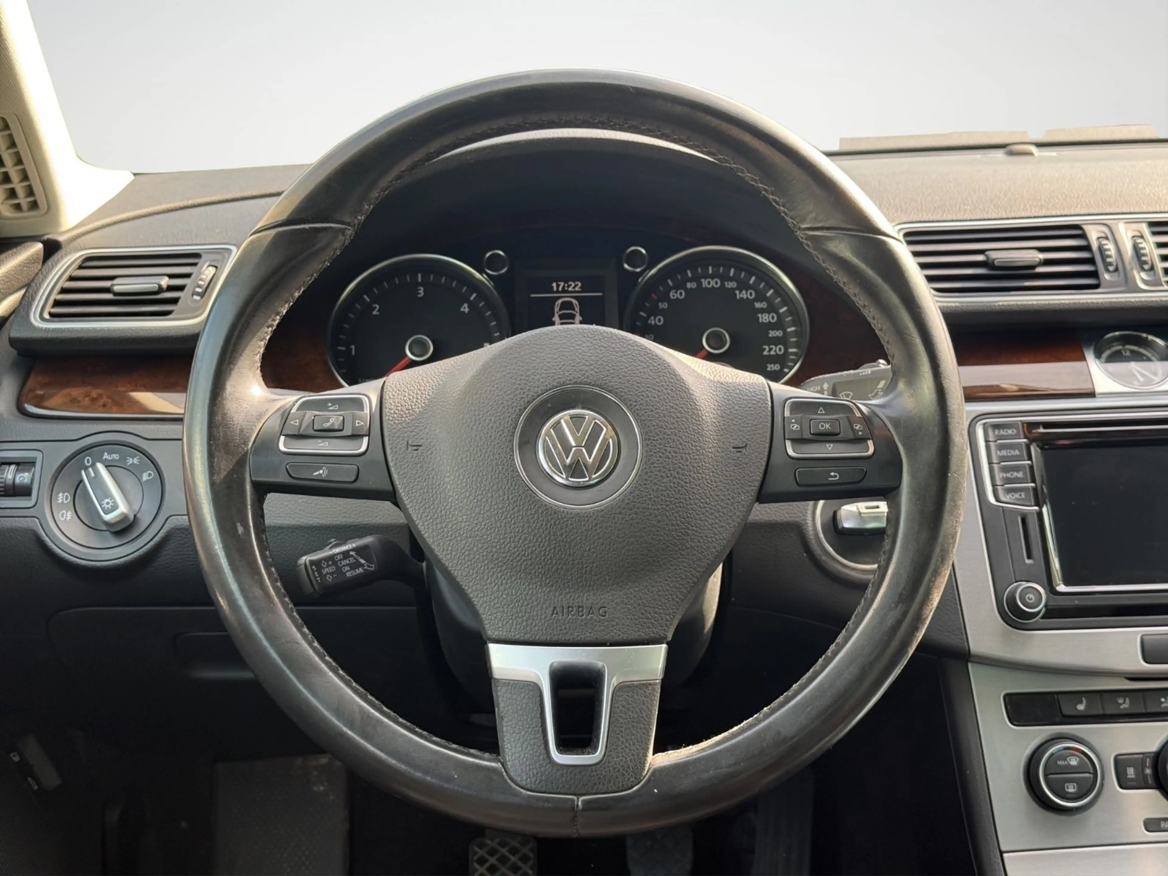 Volkswagen CC BMT — photo 11