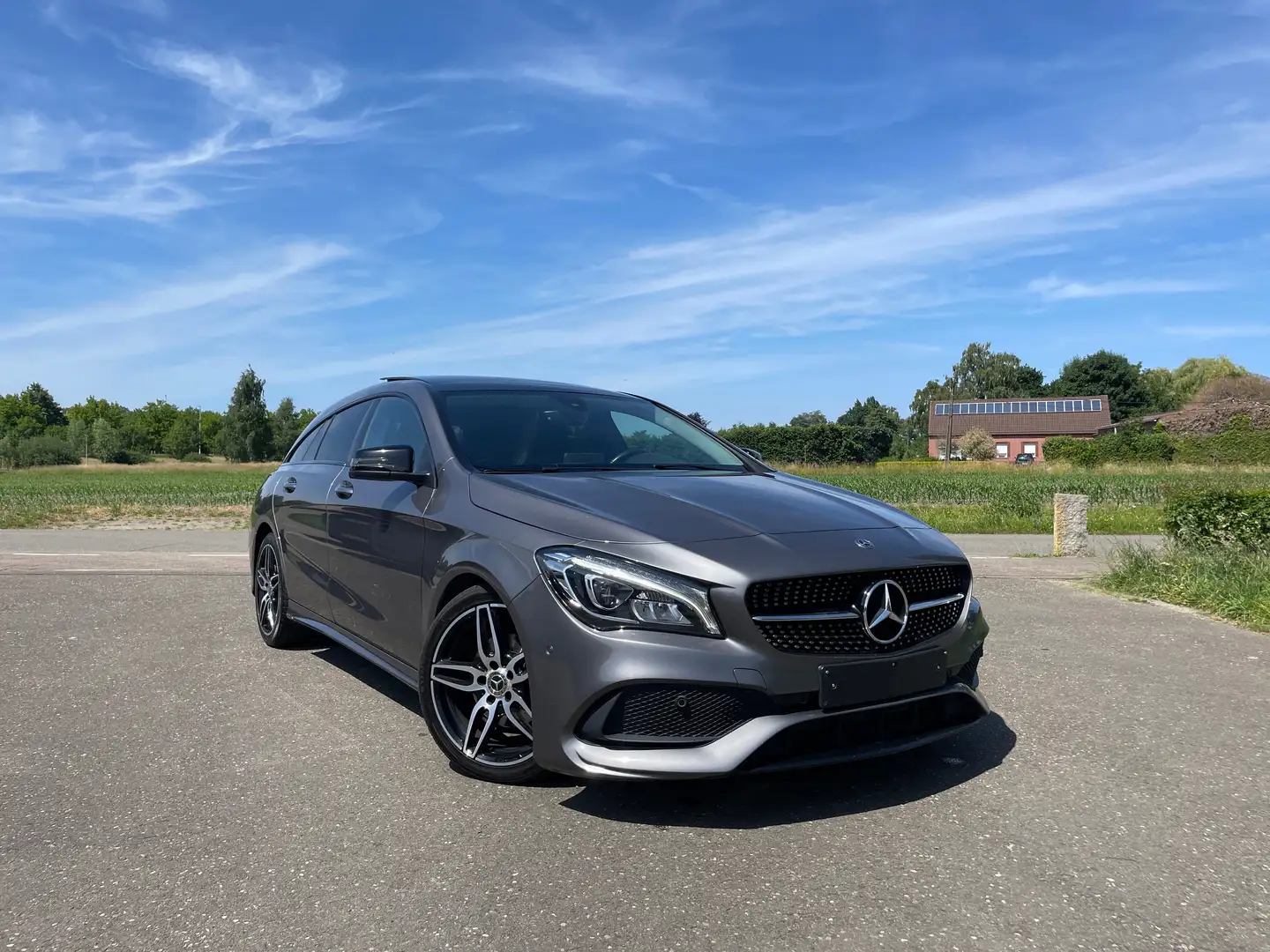 Mercedes-Benz CLA 180 Business Solution AMG (EU6d-TEMP Grijs - 2
