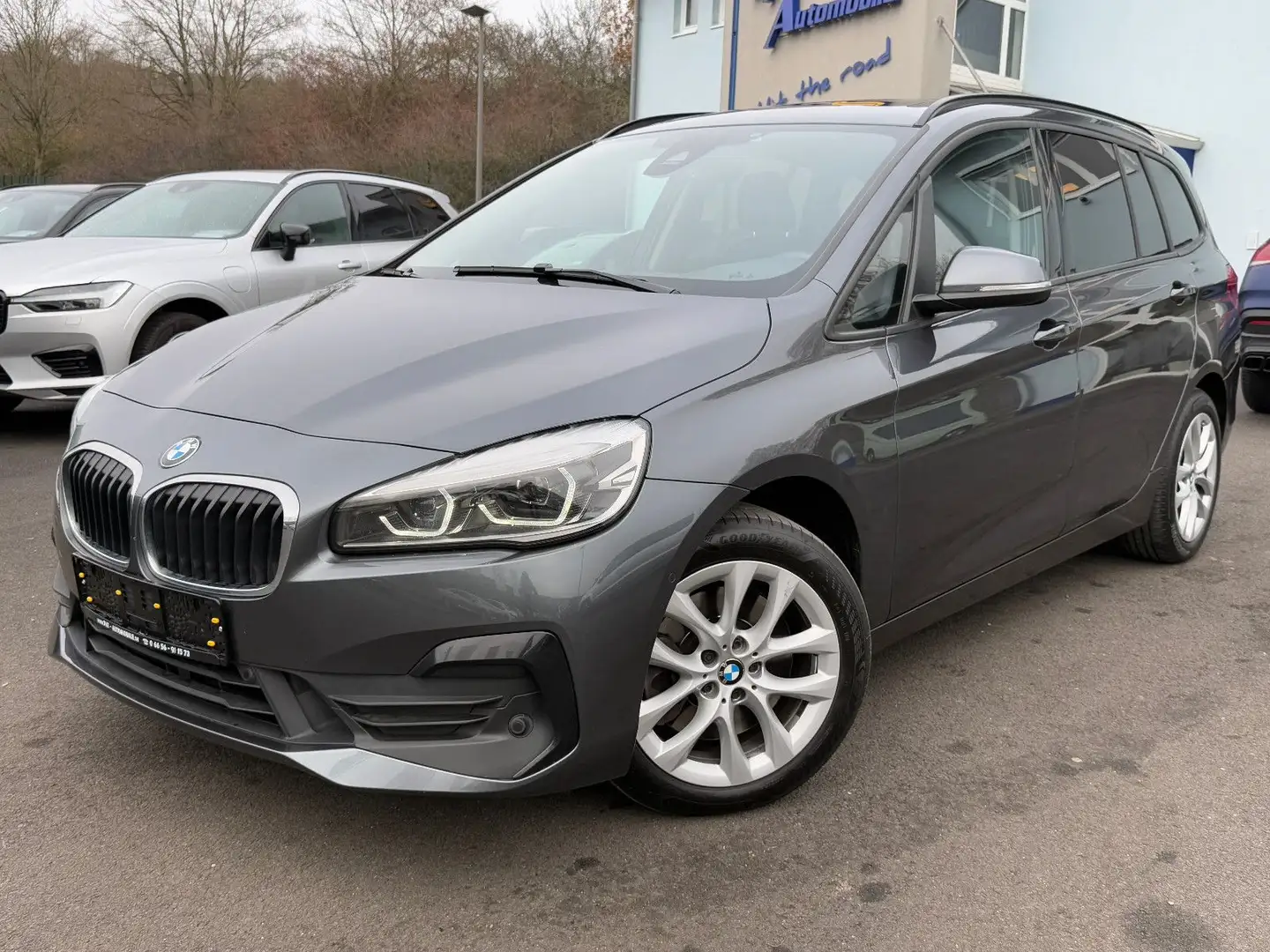 BMW 220 7-Sitzer Navi LED Pano Kam SHZ Gris - 1